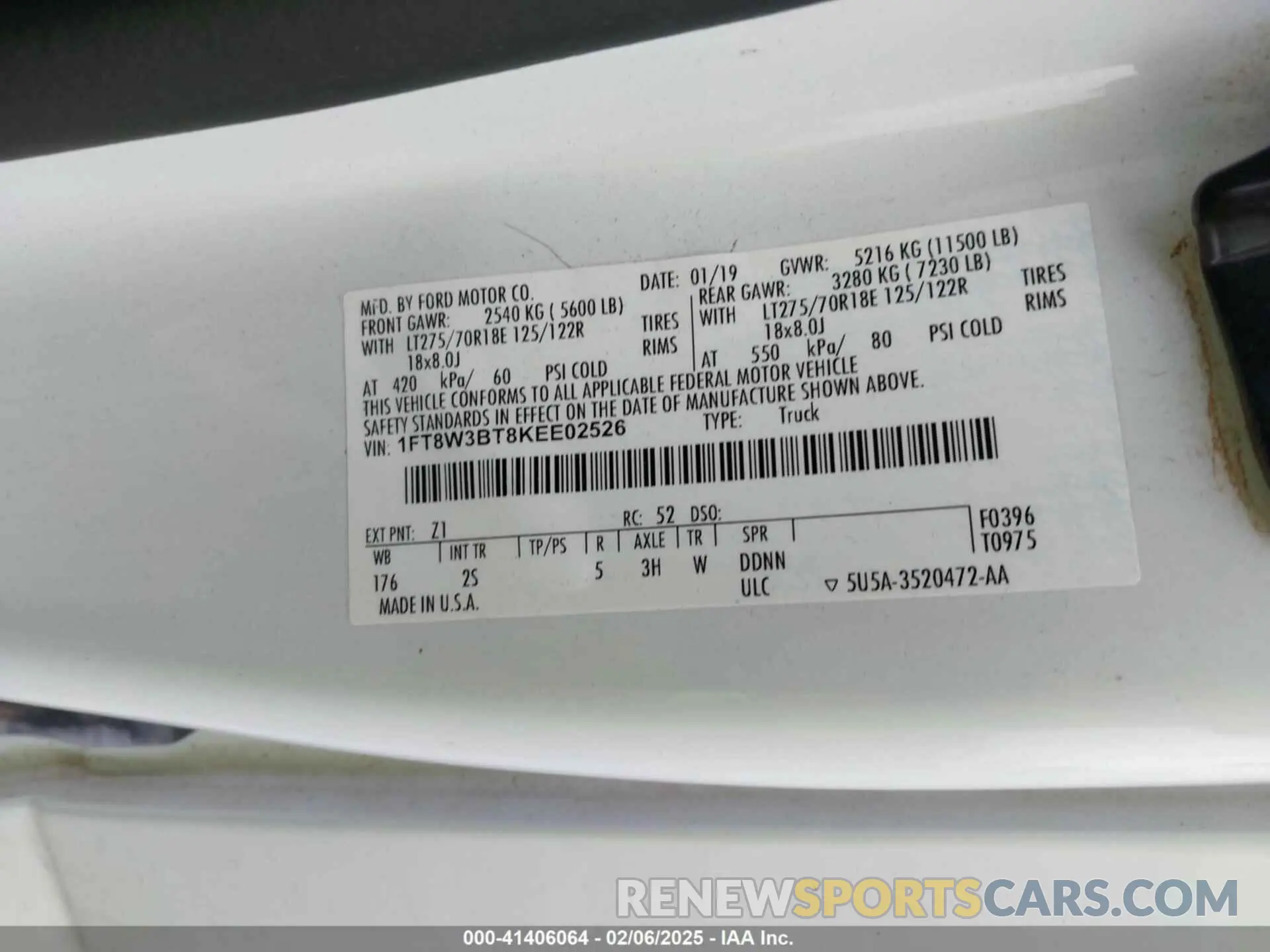 9 Photograph of a damaged car 1FT8W3BT8KEE02526 FORD F-350 2019