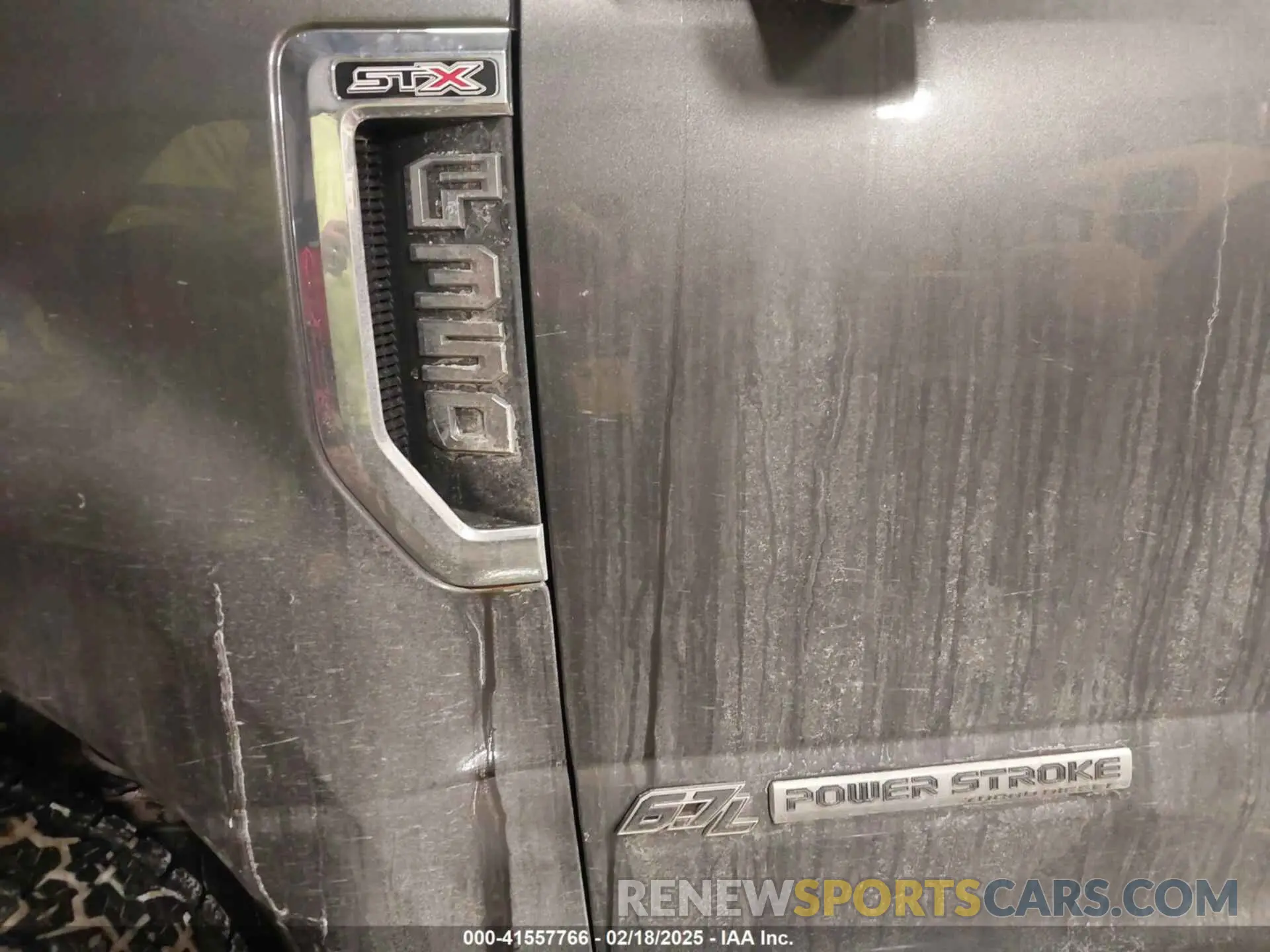 13 Photograph of a damaged car 1FT8W3BT8KEE70454 FORD F-350 2019