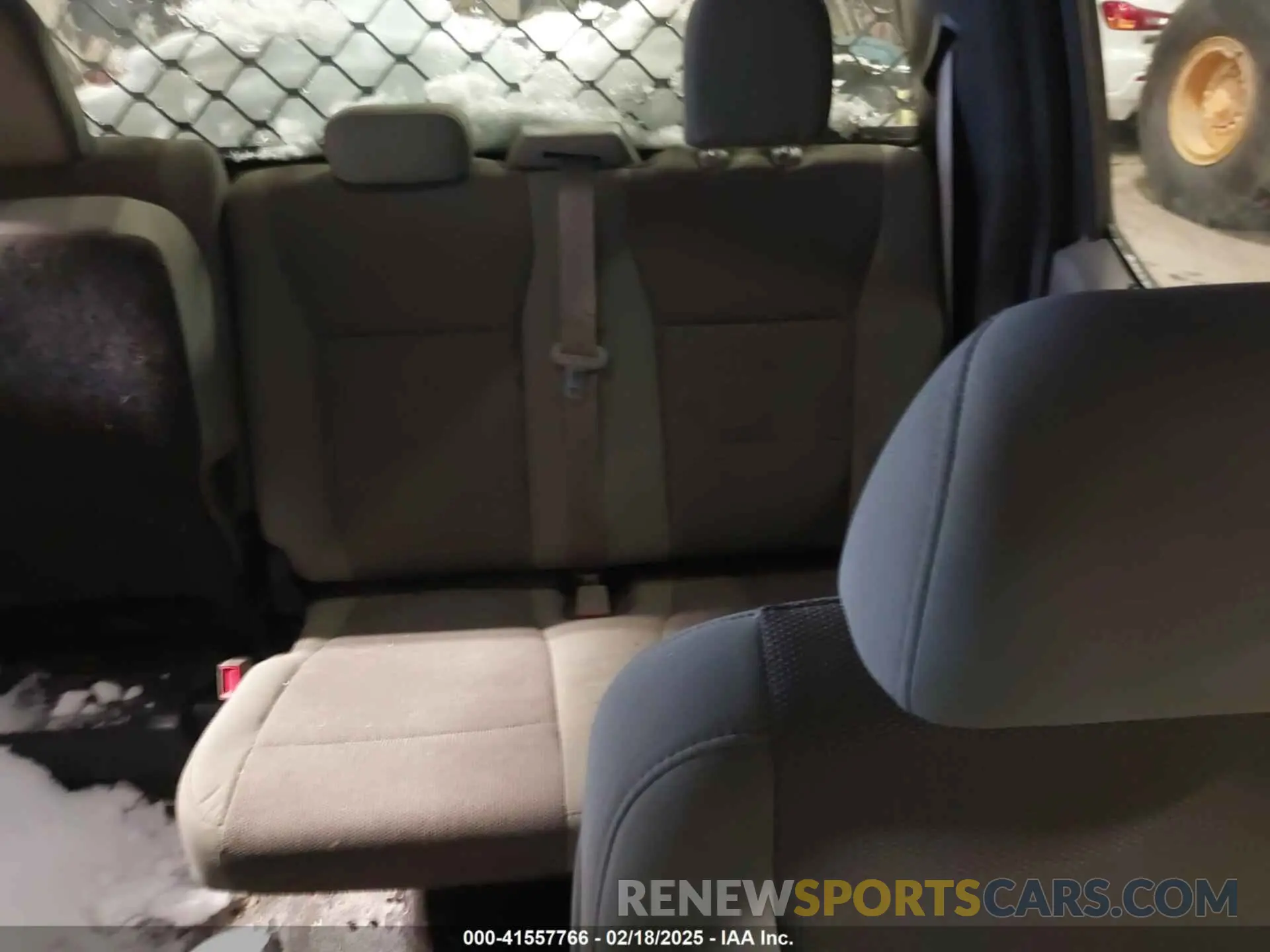 6 Photograph of a damaged car 1FT8W3BT8KEE70454 FORD F-350 2019