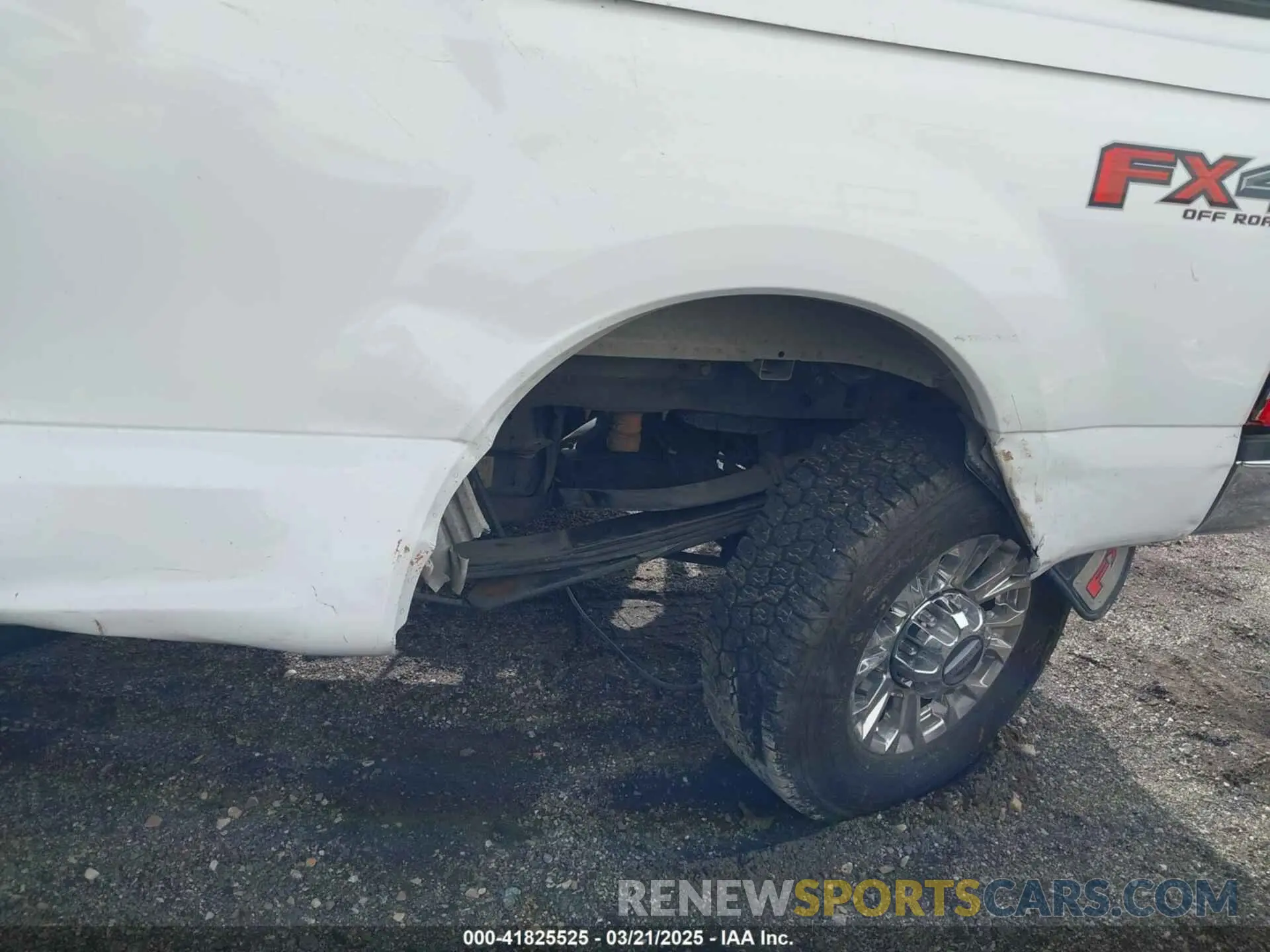 6 Photograph of a damaged car 1FT8W3BT8KEF13299 FORD F-350 2019