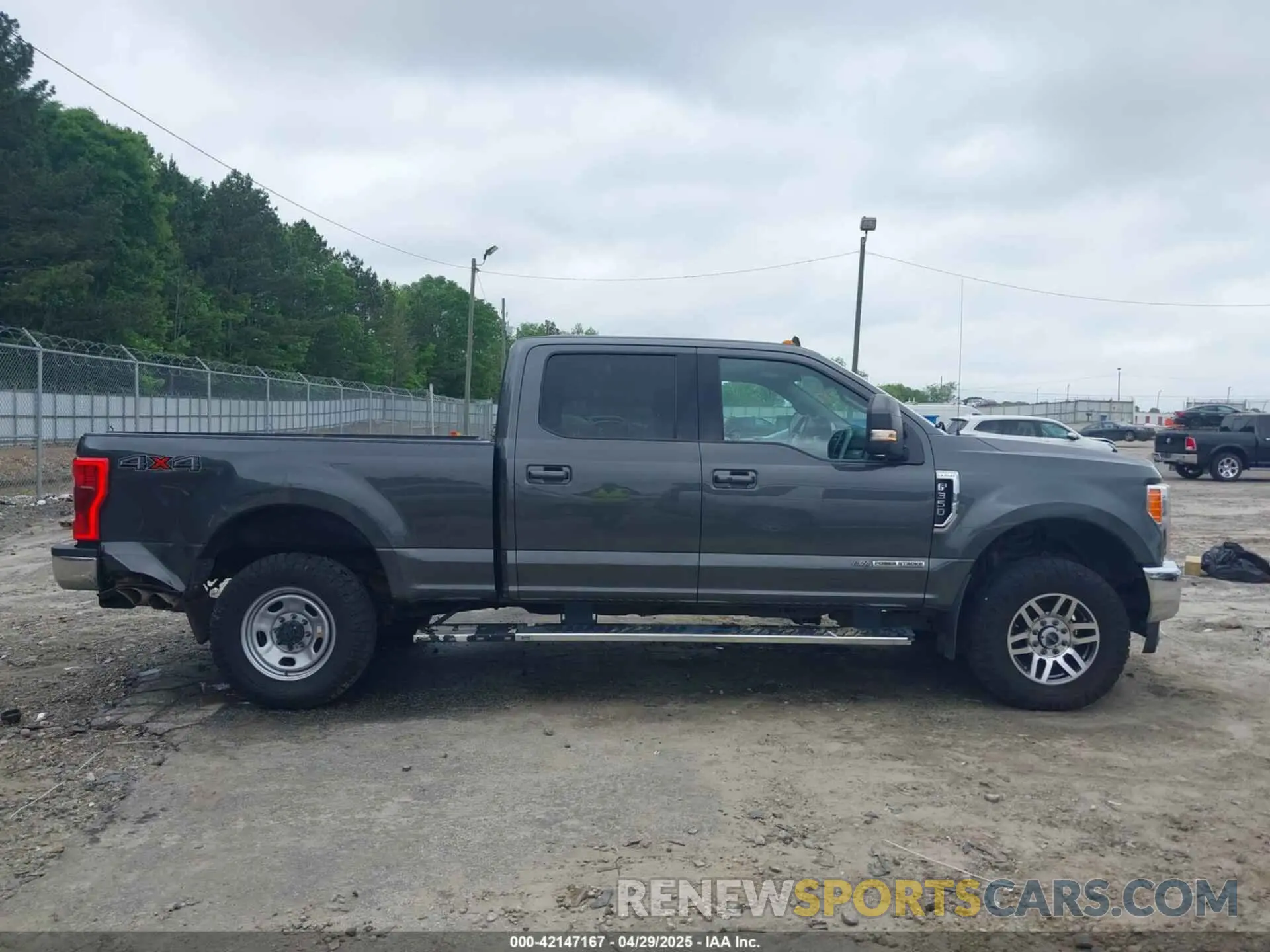 14 Photograph of a damaged car 1FT8W3BT9KED81136 FORD F-350 2019