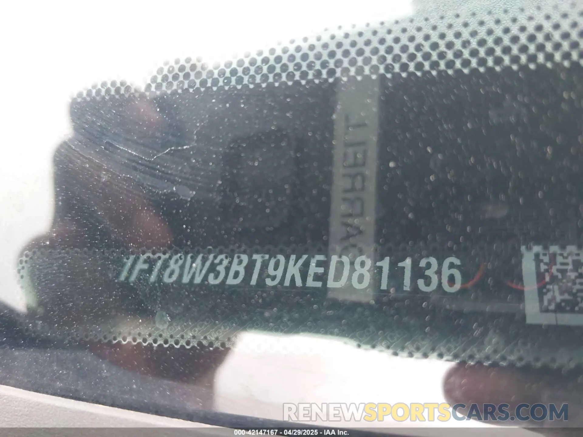 8 Photograph of a damaged car 1FT8W3BT9KED81136 FORD F-350 2019
