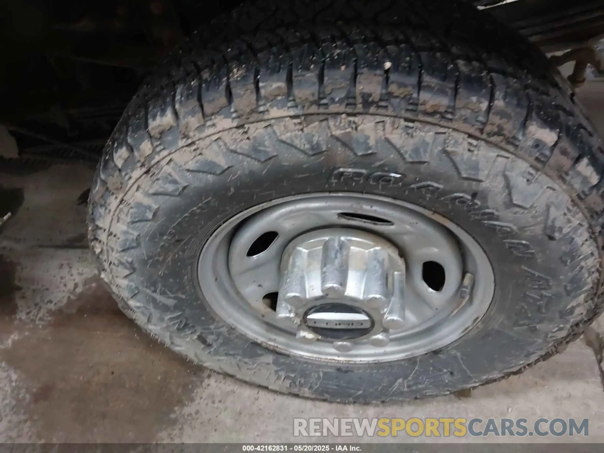 18 Photograph of a damaged car 1FT8W3BT9KEE59611 FORD F-350 2019