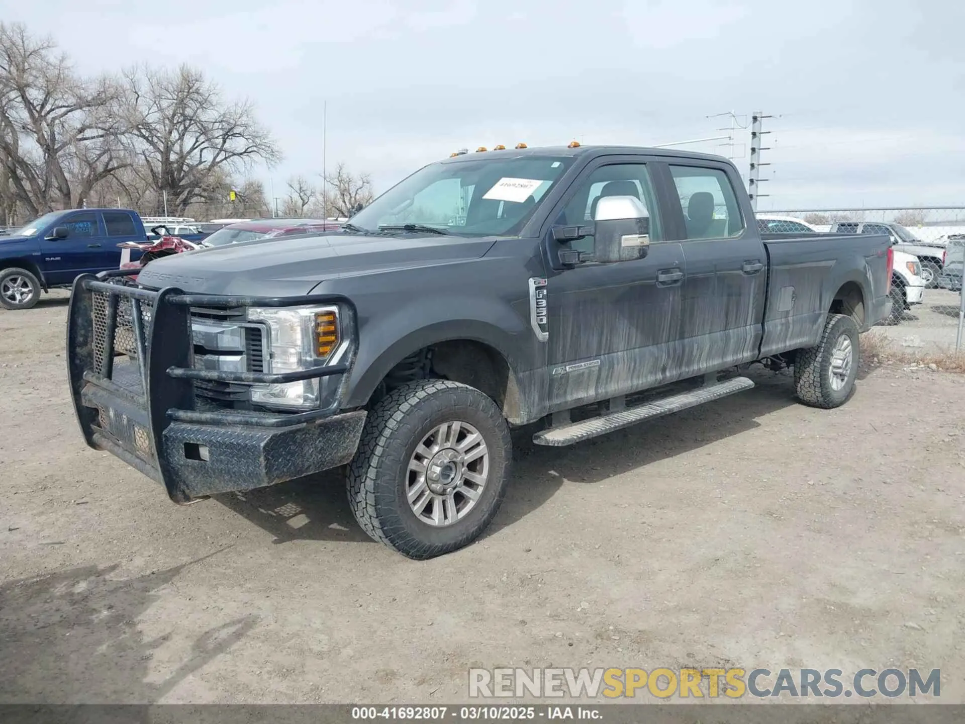 2 Photograph of a damaged car 1FT8W3BT9KEF02831 FORD F-350 2019