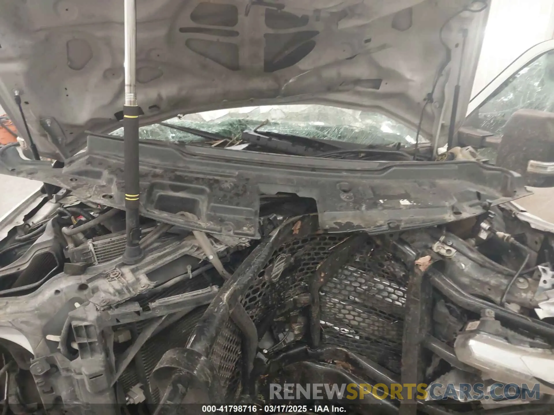 10 Photograph of a damaged car 1FT8W3DT0KEE86824 FORD F-350 2019