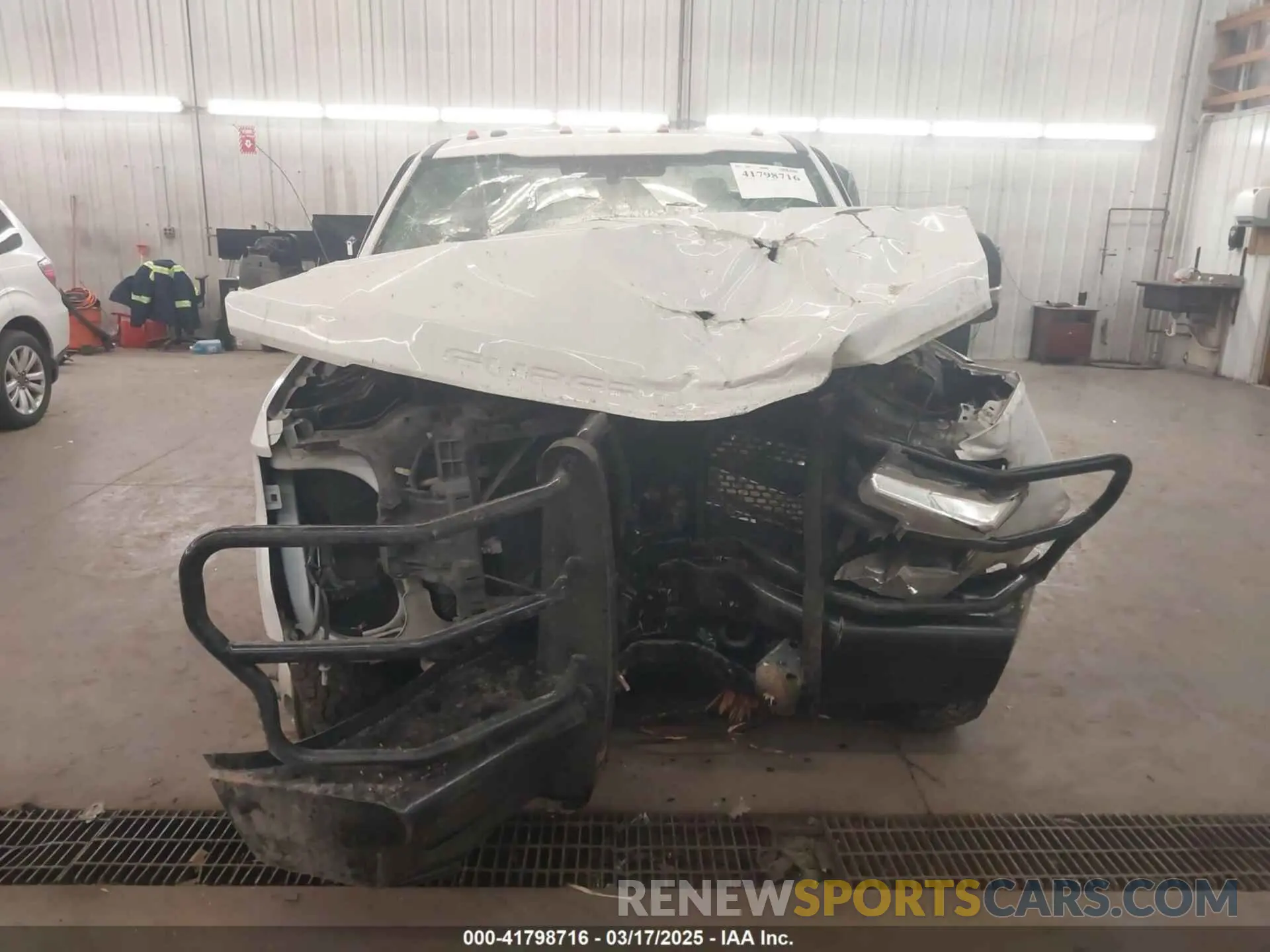 13 Photograph of a damaged car 1FT8W3DT0KEE86824 FORD F-350 2019