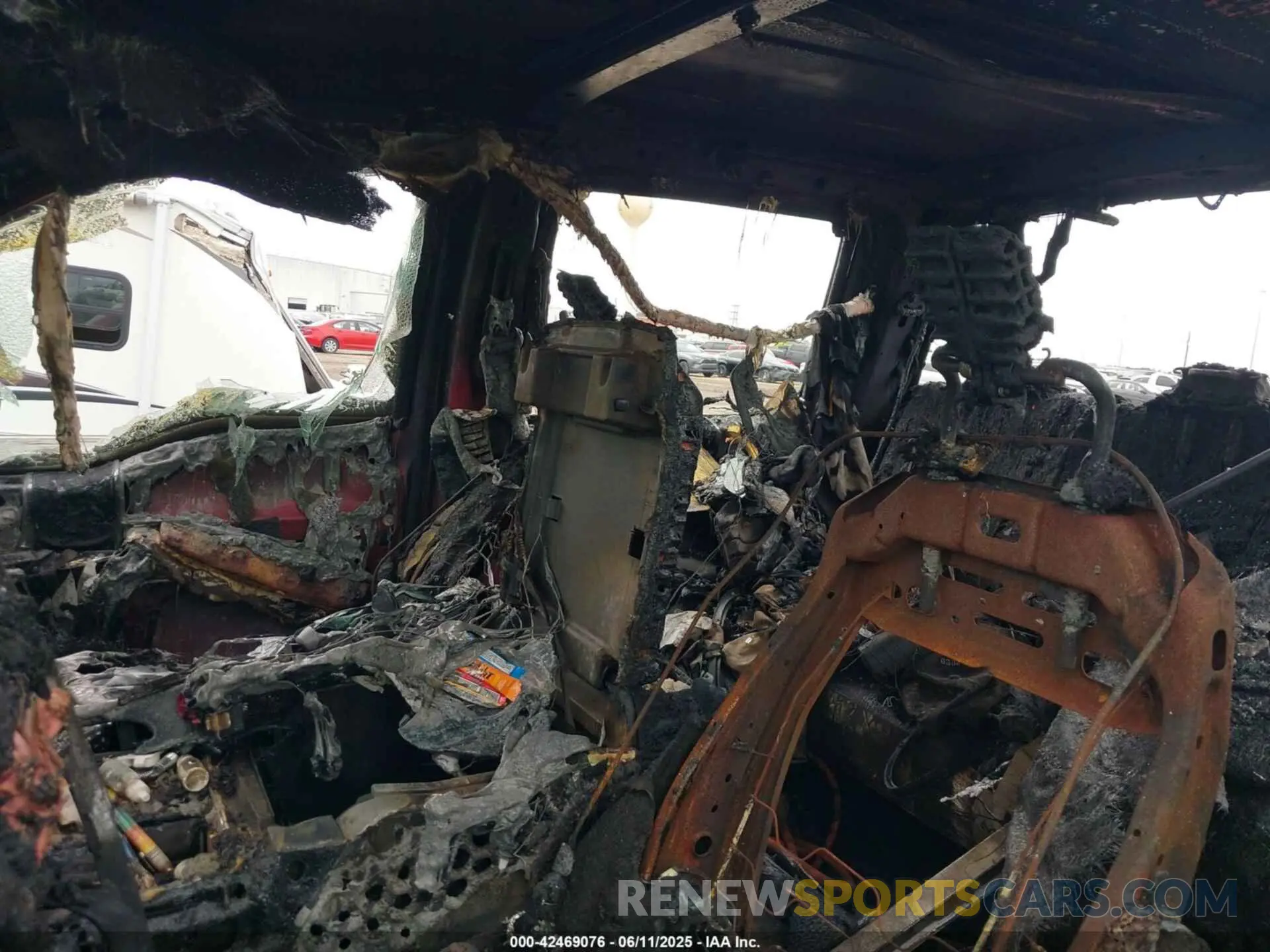 7 Photograph of a damaged car 1FT8W3DT1KEF33407 FORD F-350 2019