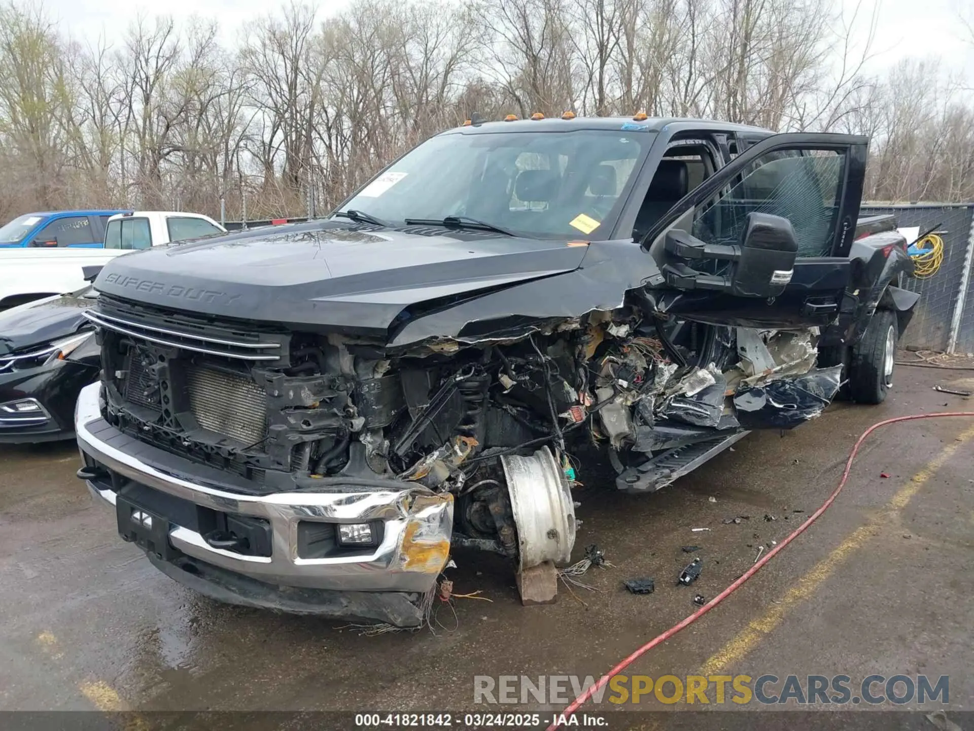 2 Photograph of a damaged car 1FT8W3DT1KEG20207 FORD F-350 2019