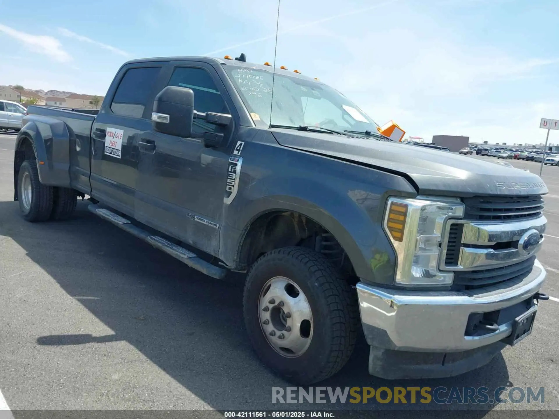1 Photograph of a damaged car 1FT8W3DT3KEC04661 FORD F-350 2019