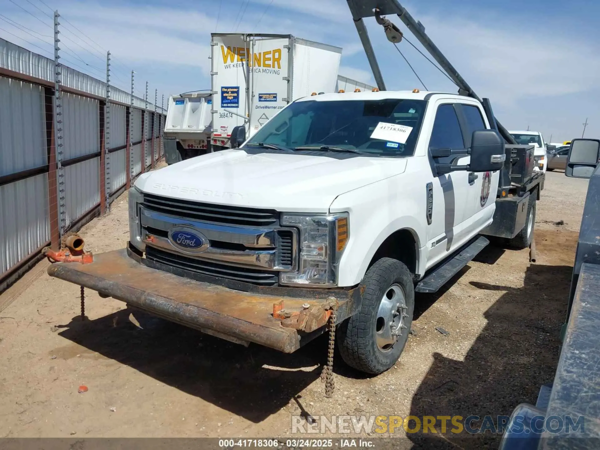 2 Photograph of a damaged car 1FT8W3DT3KEG03246 FORD F-350 2019