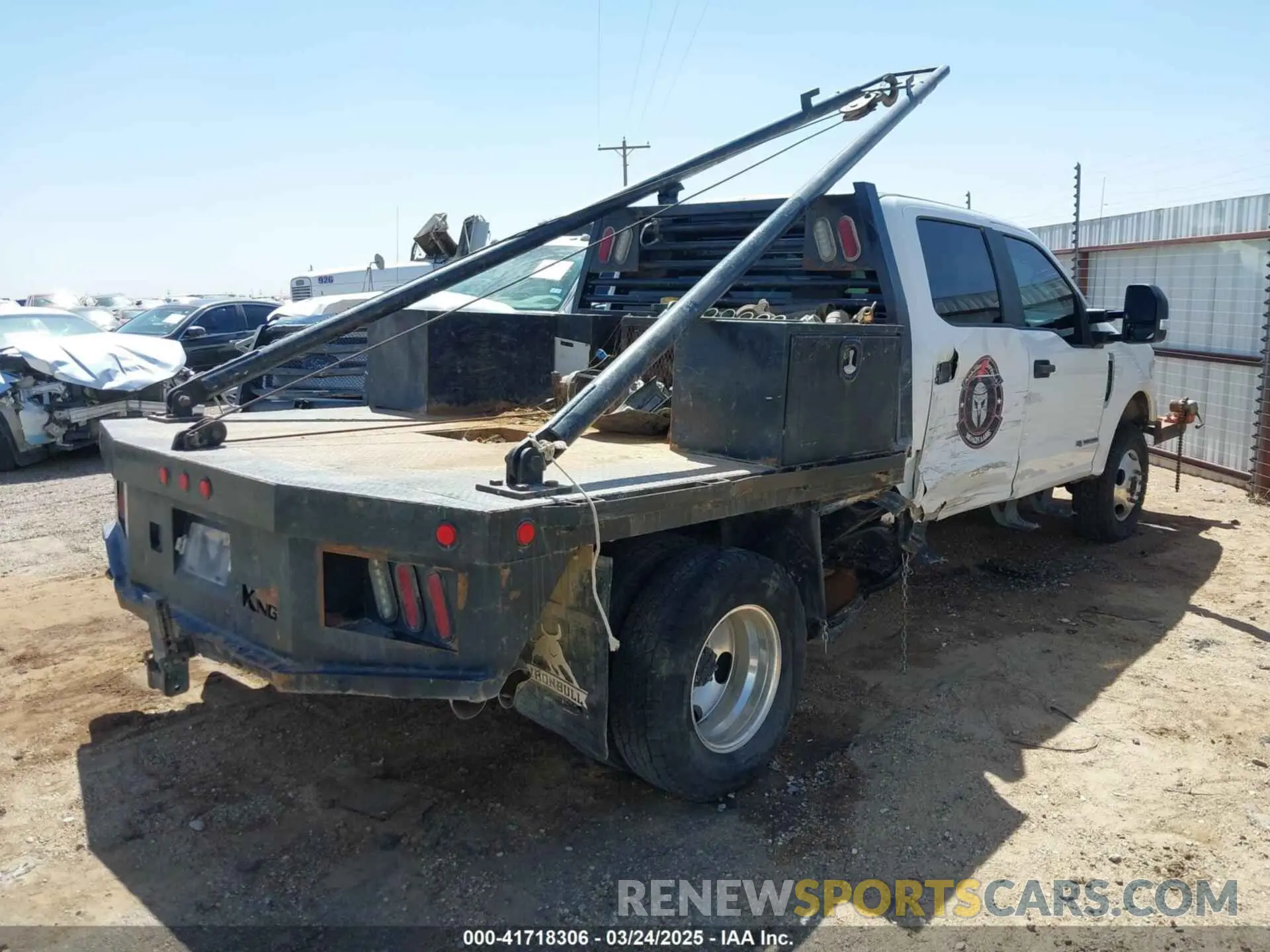 4 Photograph of a damaged car 1FT8W3DT3KEG03246 FORD F-350 2019