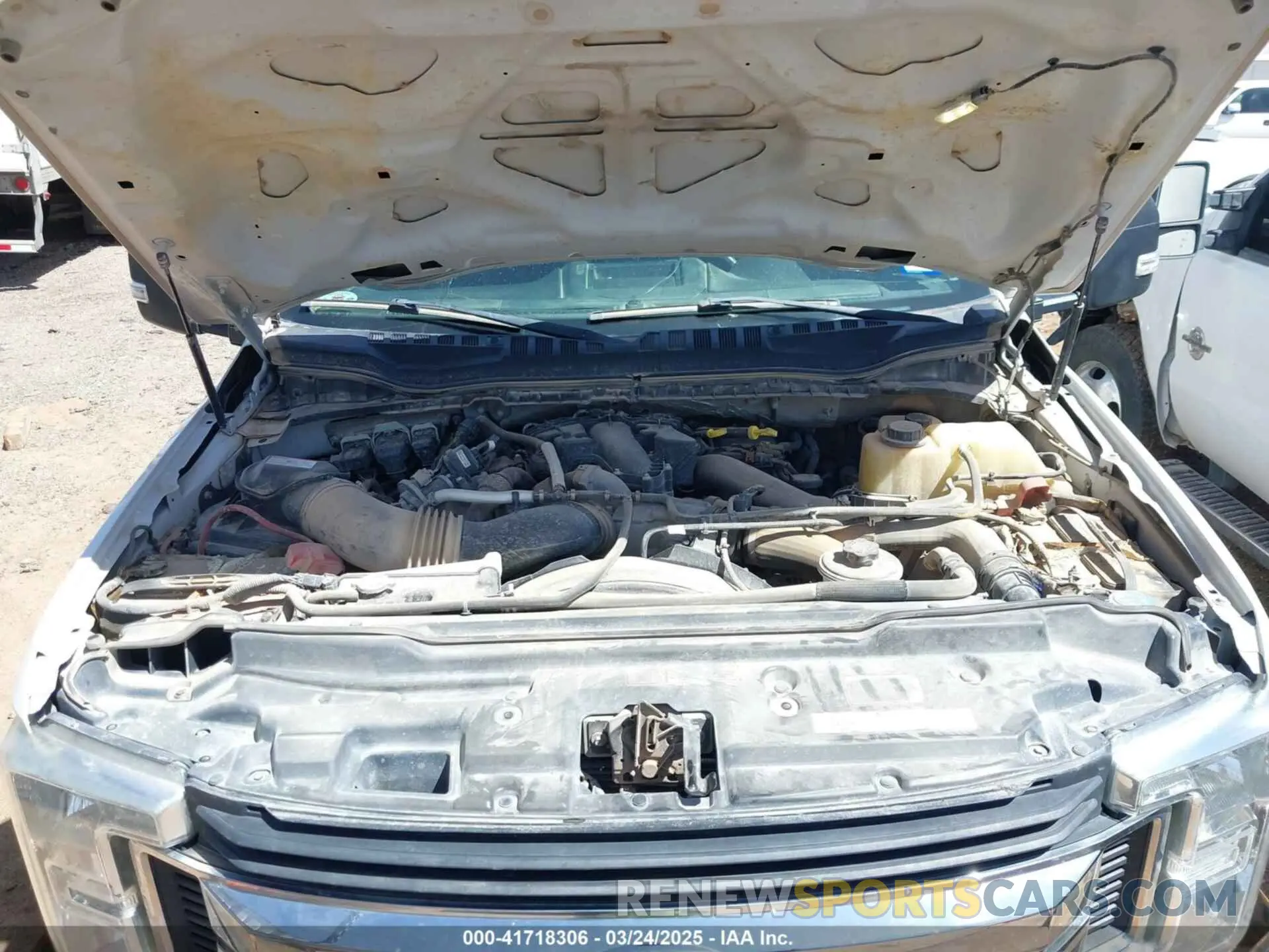 9 Photograph of a damaged car 1FT8W3DT3KEG03246 FORD F-350 2019