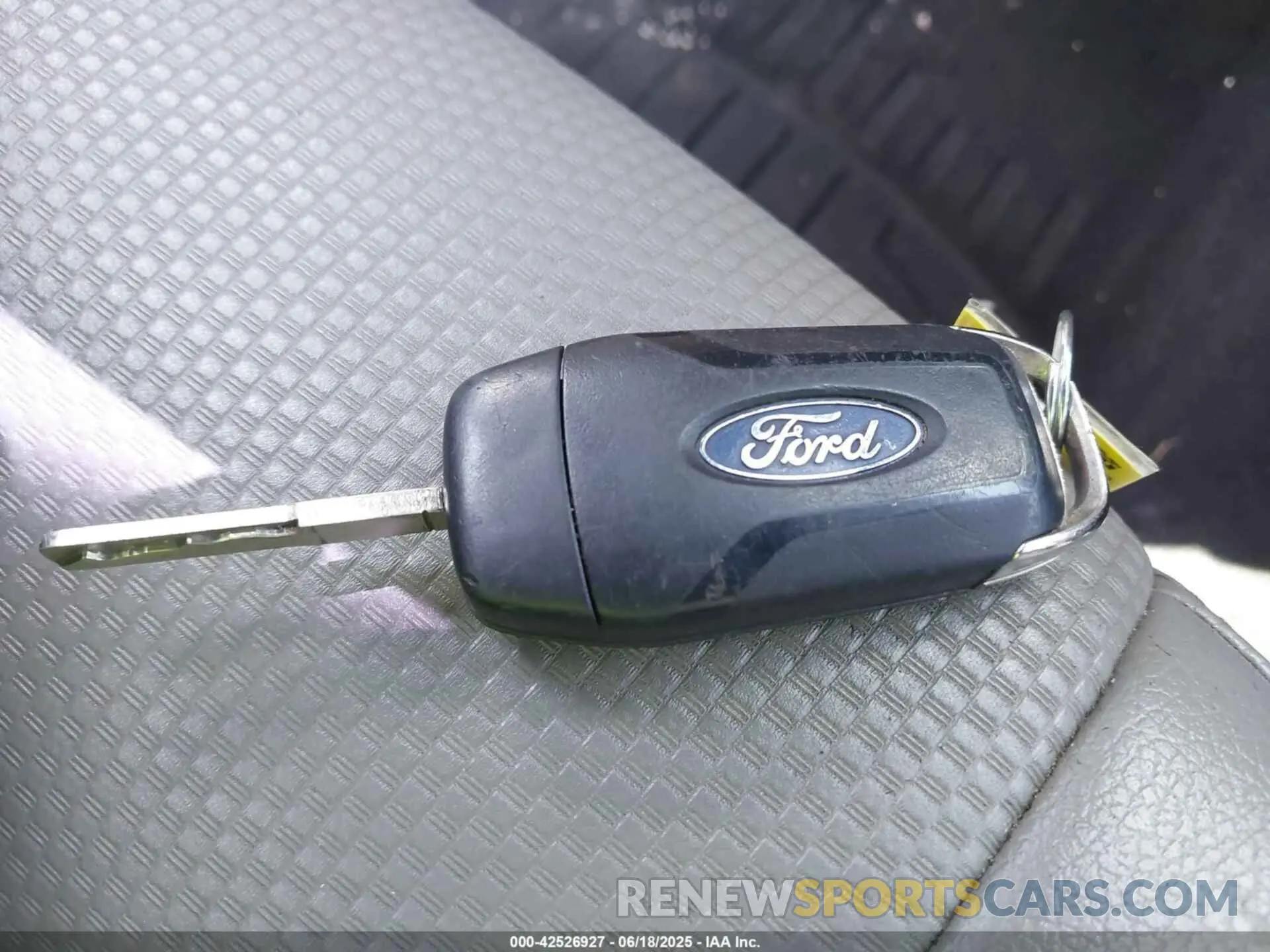 11 Photograph of a damaged car 1FT8W3DT3KEG83843 FORD F-350 2019
