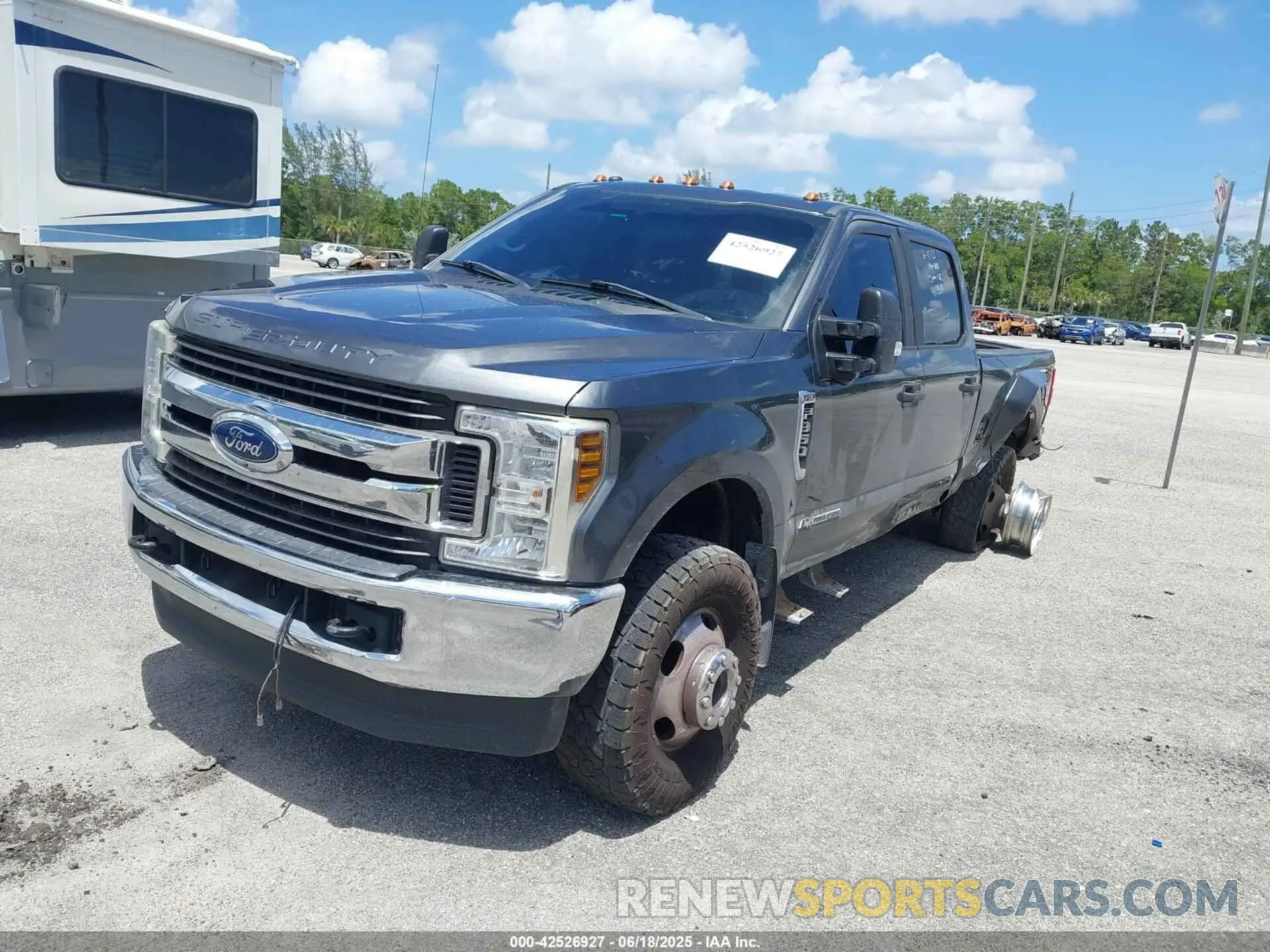 6 Photograph of a damaged car 1FT8W3DT3KEG83843 FORD F-350 2019