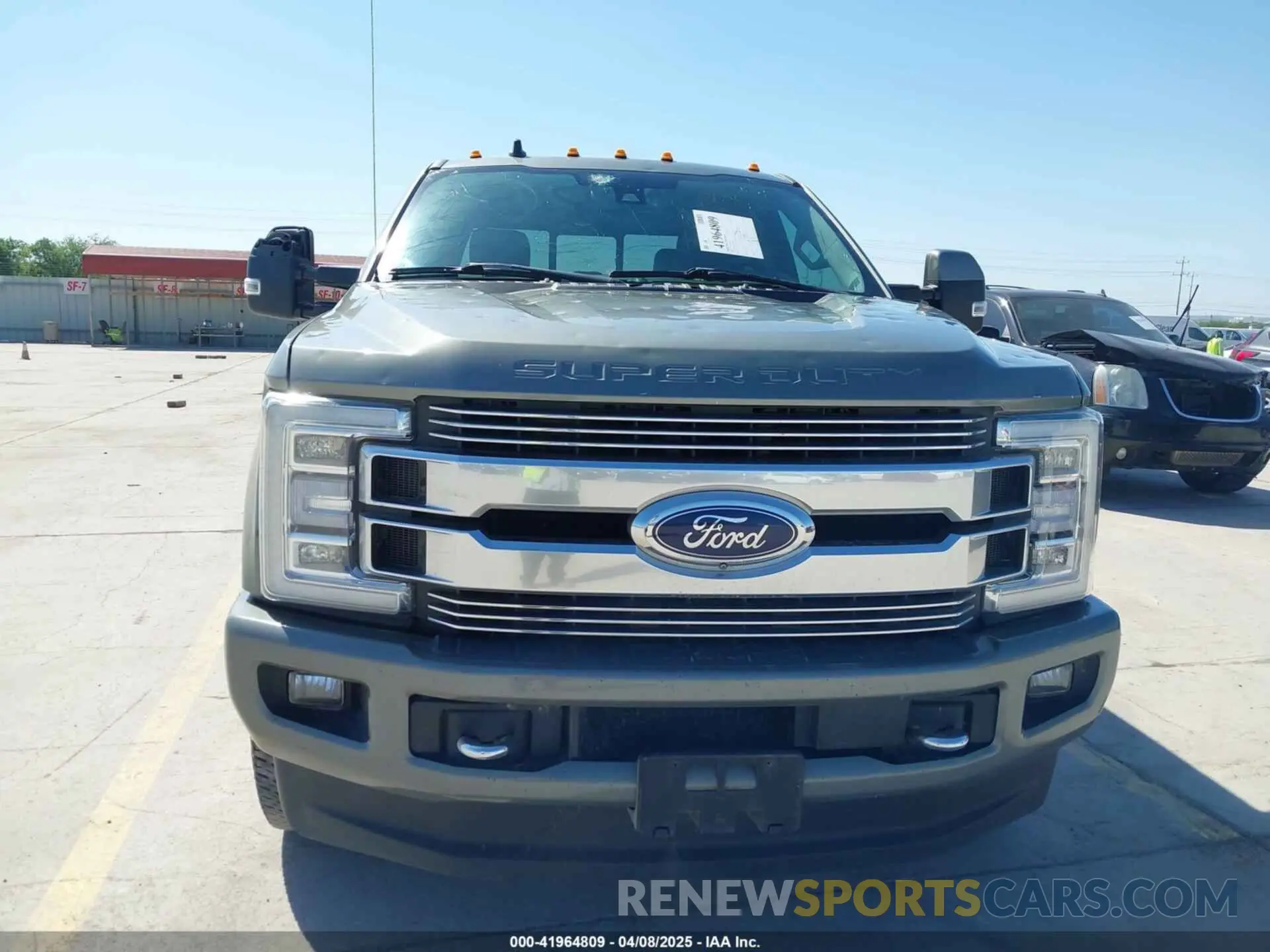14 Photograph of a damaged car 1FT8W3DT4KEE40204 FORD F-350 2019