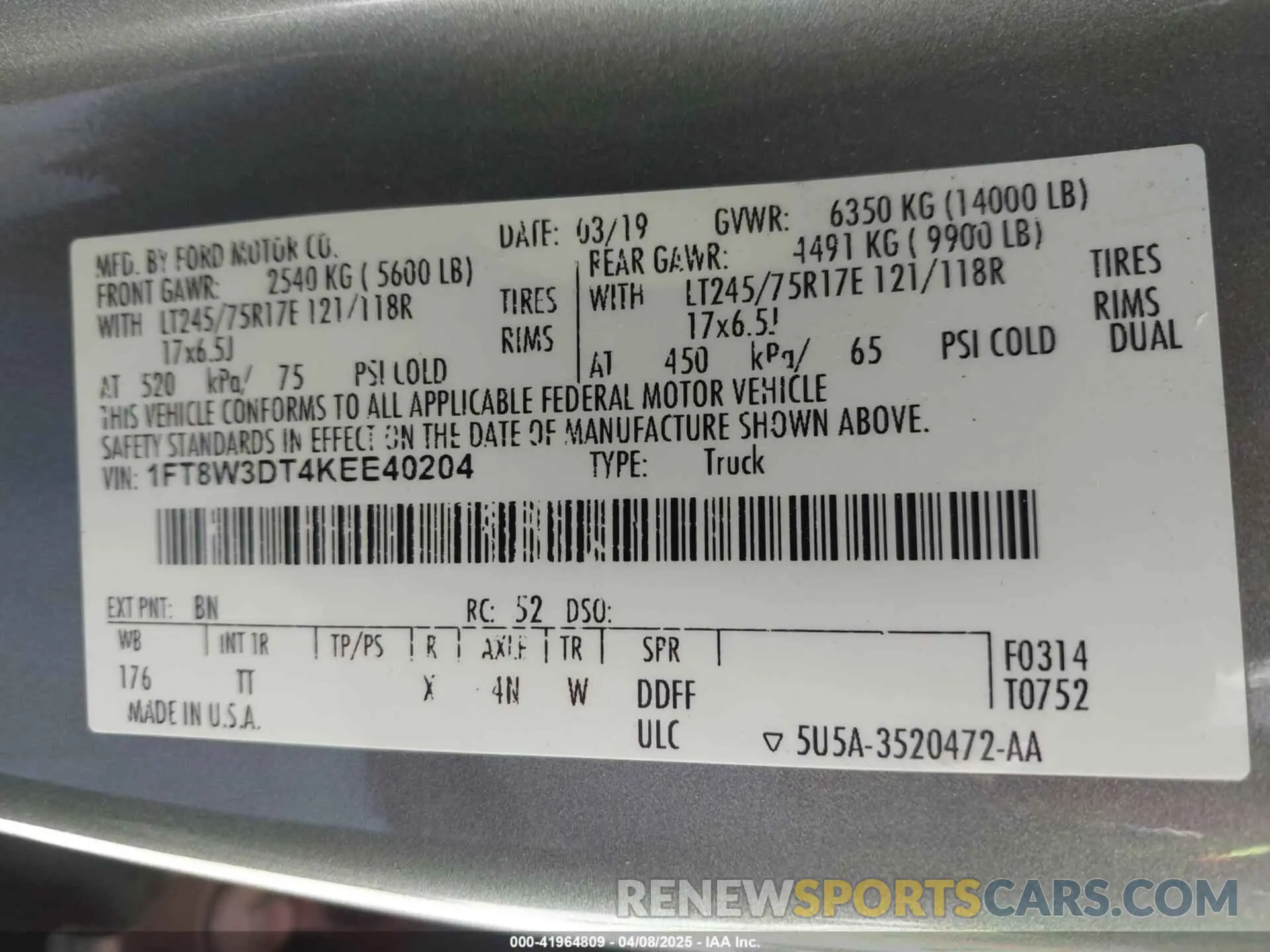 8 Photograph of a damaged car 1FT8W3DT4KEE40204 FORD F-350 2019