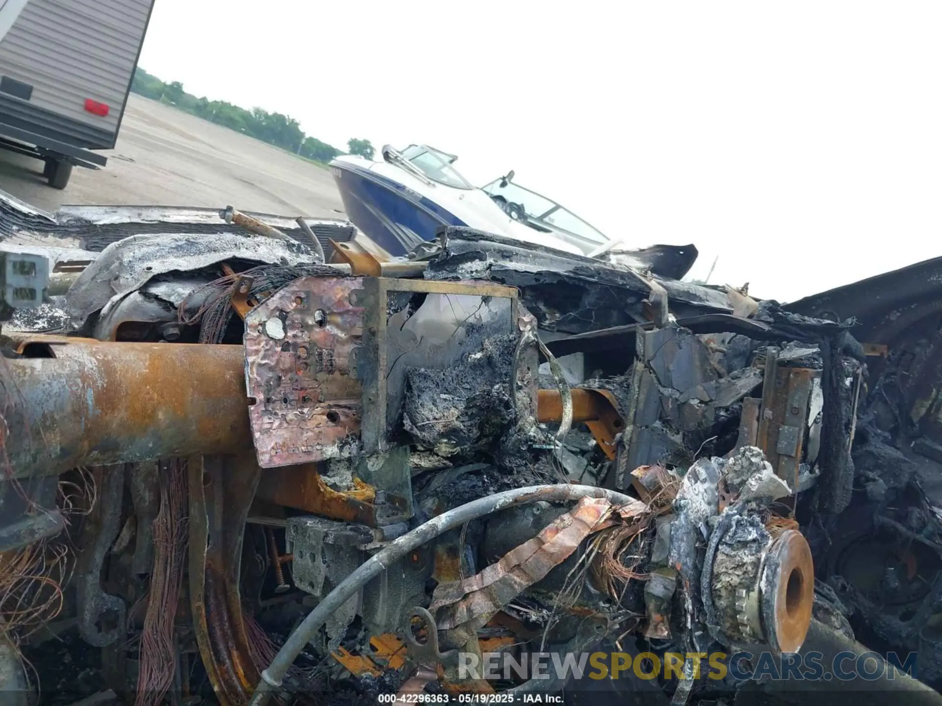 6 Photograph of a damaged car 1FT8W3DT5KED64377 FORD F-350 2019