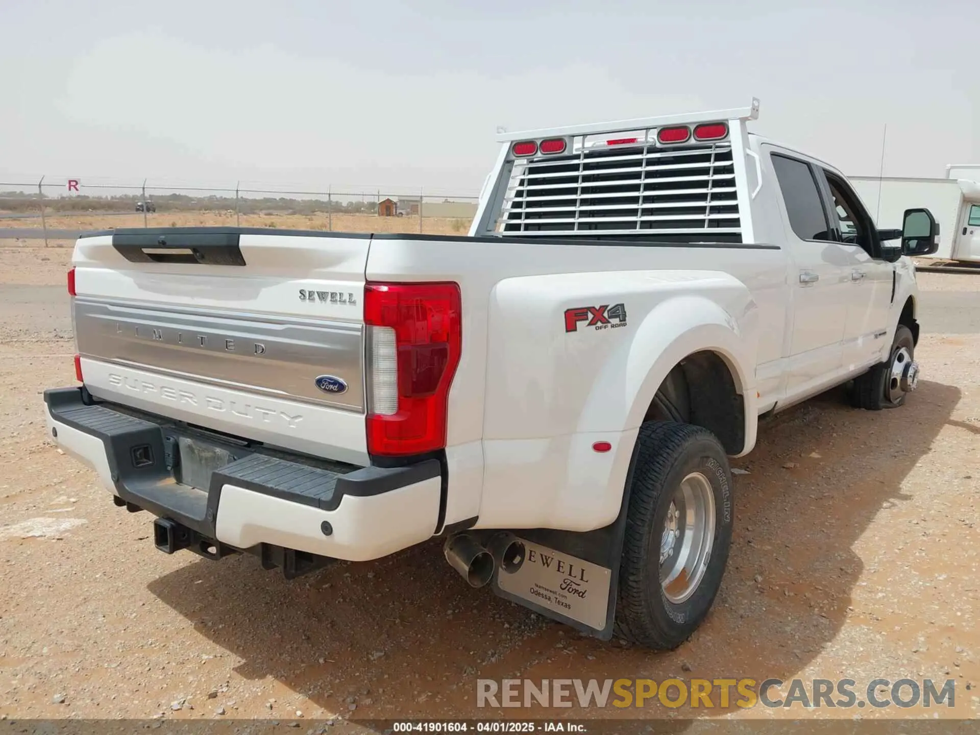 4 Photograph of a damaged car 1FT8W3DT5KED92907 FORD F-350 2019