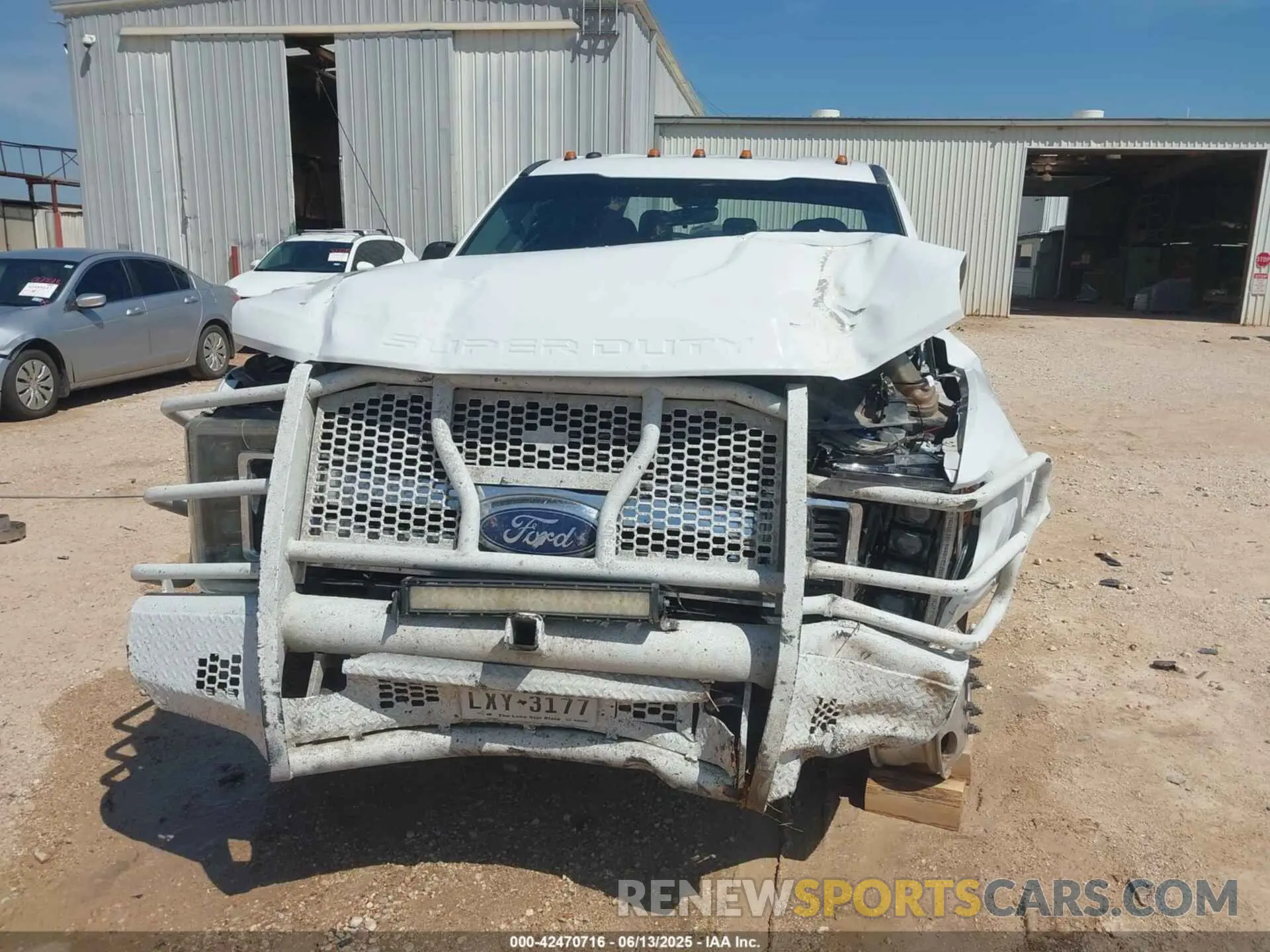 11 Photograph of a damaged car 1FT8W3DT5KEE11276 FORD F-350 2019