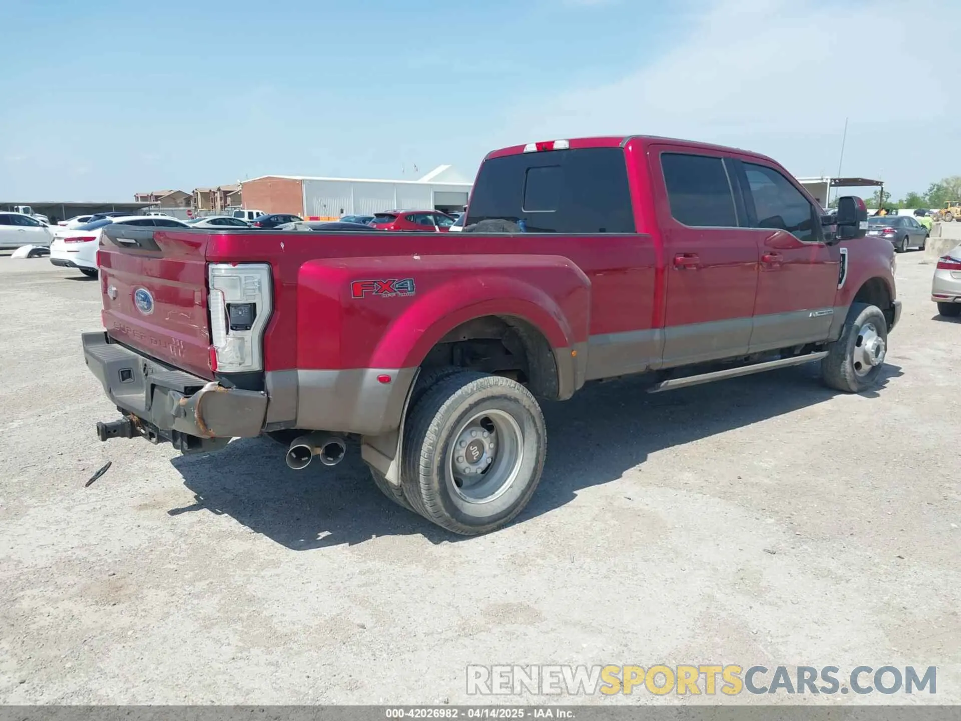 4 Photograph of a damaged car 1FT8W3DT5KEE40647 FORD F-350 2019