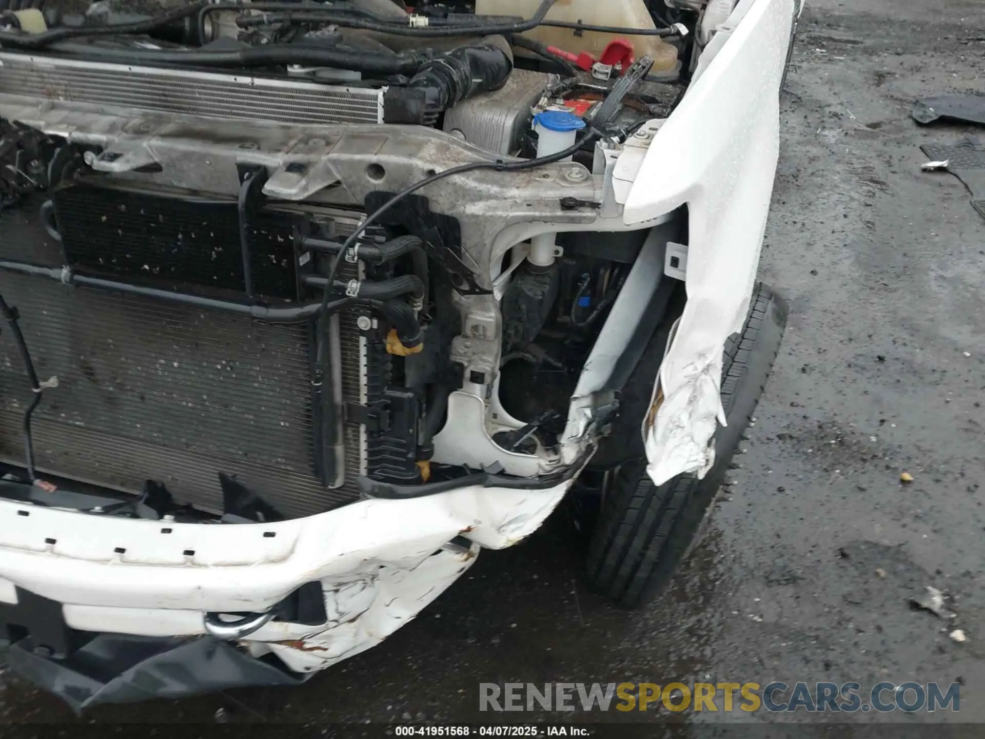 11 Photograph of a damaged car 1FT8W3DT5KEG67143 FORD F-350 2019
