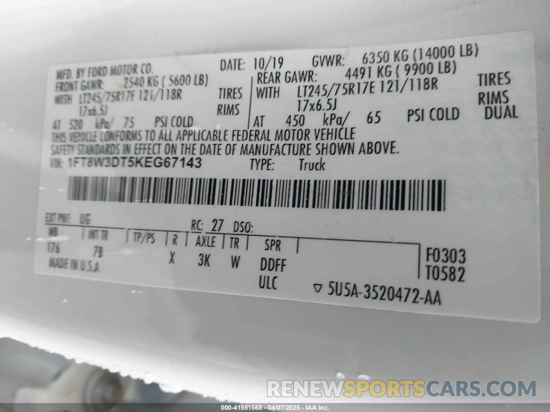 8 Photograph of a damaged car 1FT8W3DT5KEG67143 FORD F-350 2019