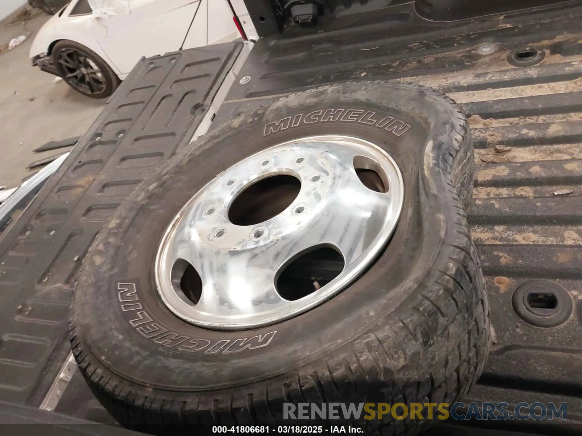 13 Photograph of a damaged car 1FT8W3DT7KED12877 FORD F-350 2019