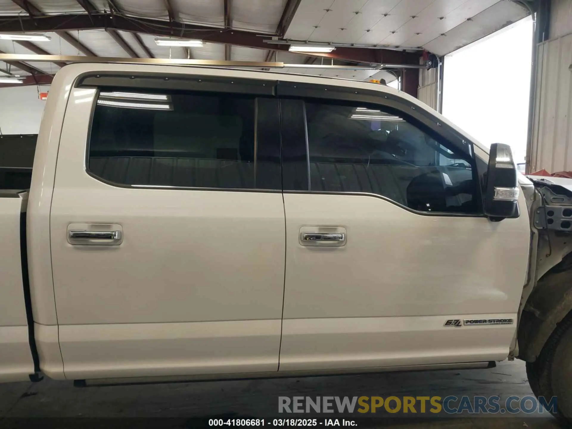 15 Photograph of a damaged car 1FT8W3DT7KED12877 FORD F-350 2019