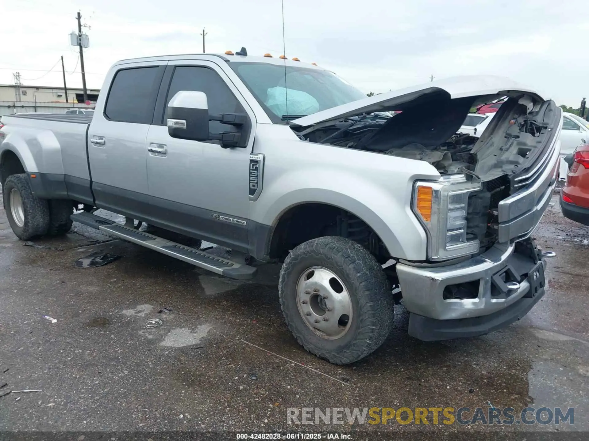 1 Photograph of a damaged car 1FT8W3DT7KEE20576 FORD F-350 2019