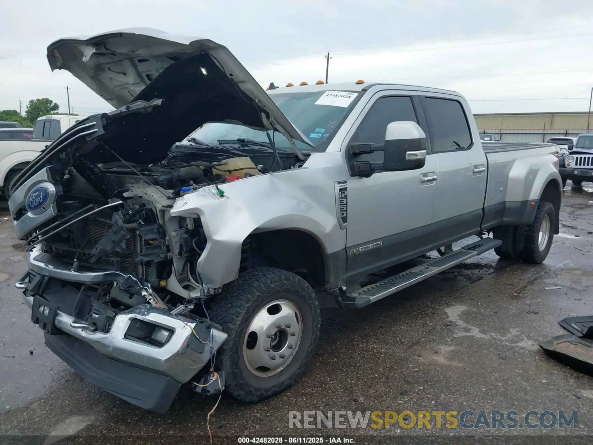 2 Photograph of a damaged car 1FT8W3DT7KEE20576 FORD F-350 2019