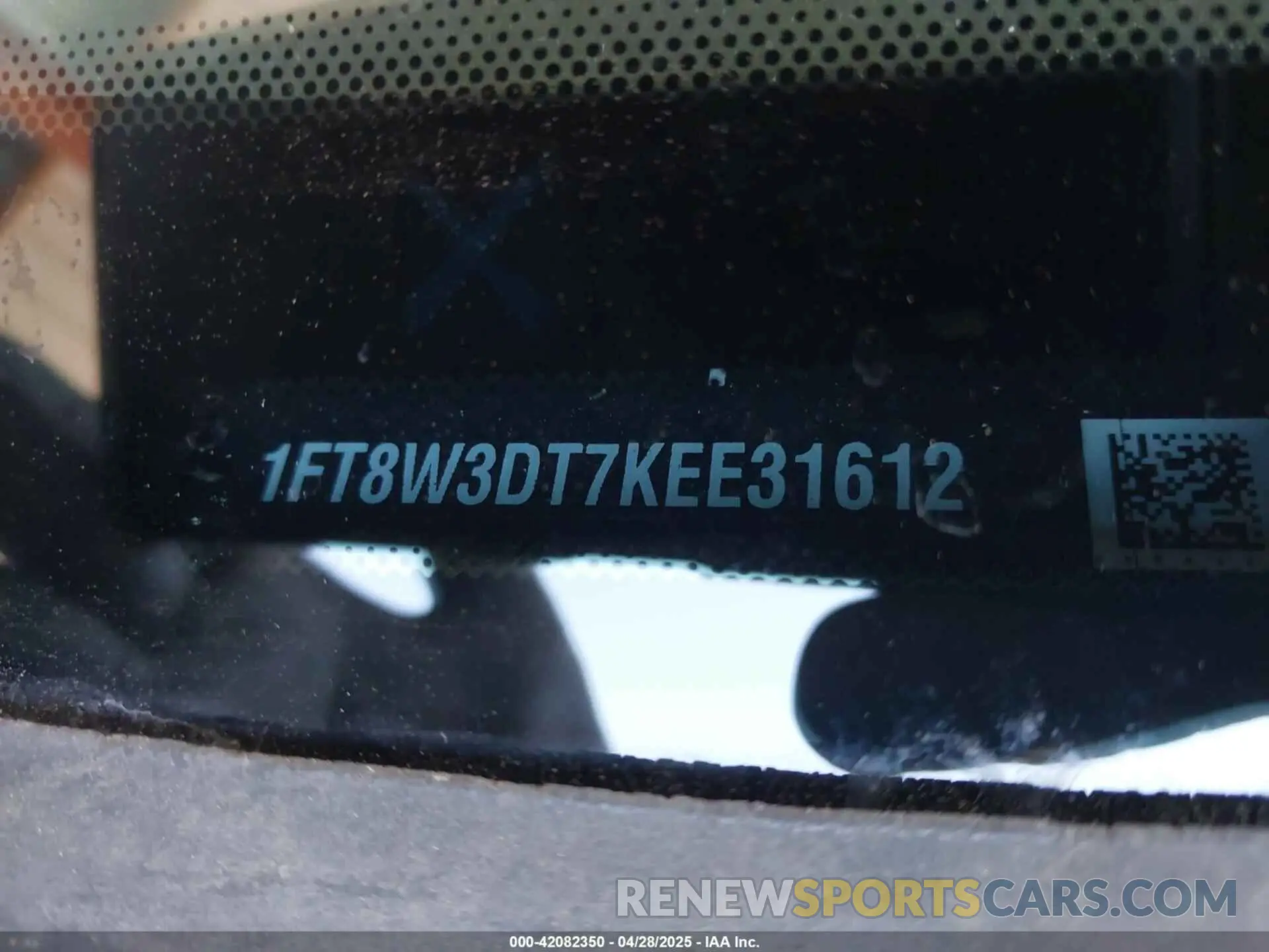9 Photograph of a damaged car 1FT8W3DT7KEE31612 FORD F-350 2019