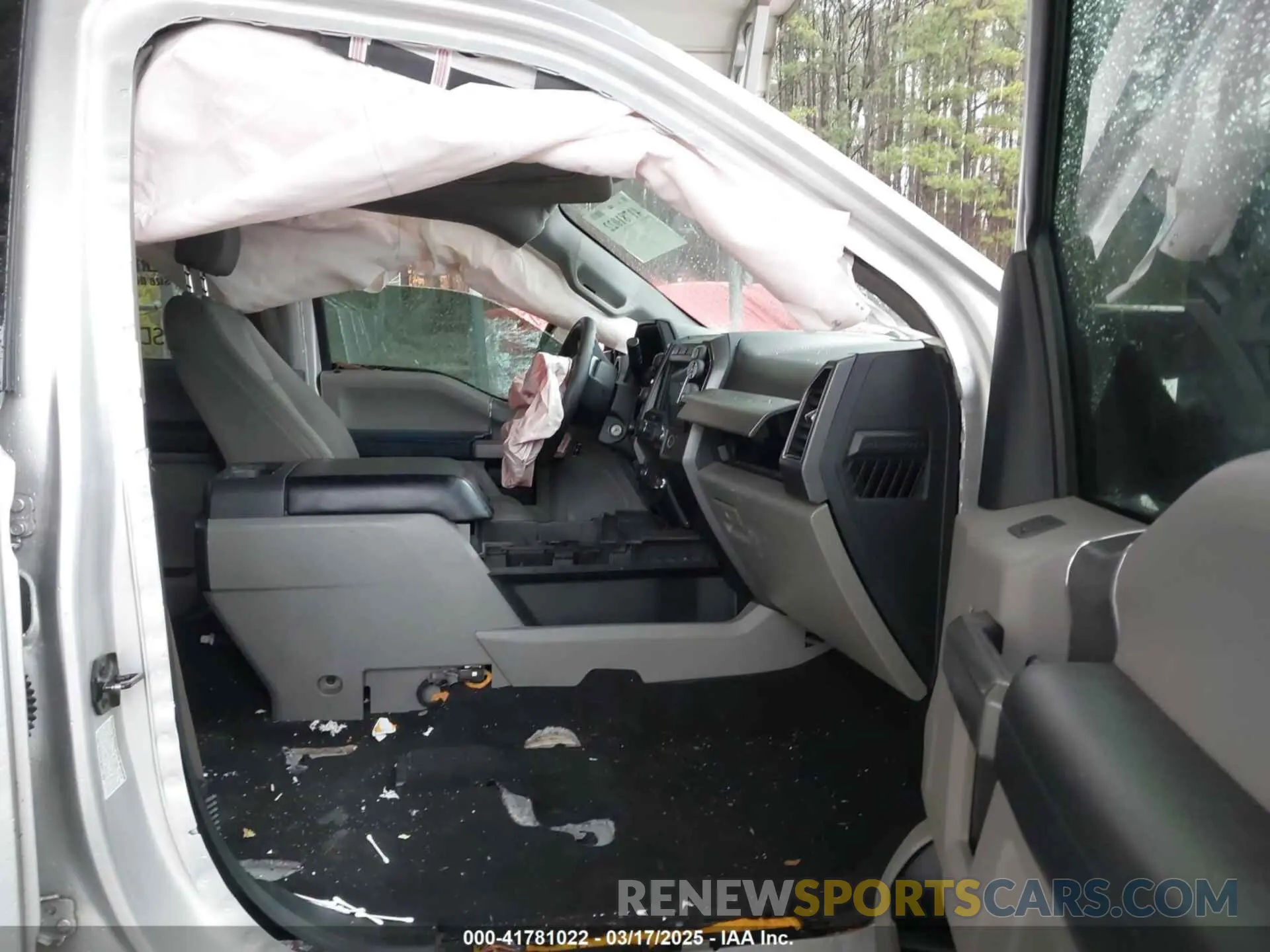 5 Photograph of a damaged car 1FT8W3DT9KEG72684 FORD F-350 2019