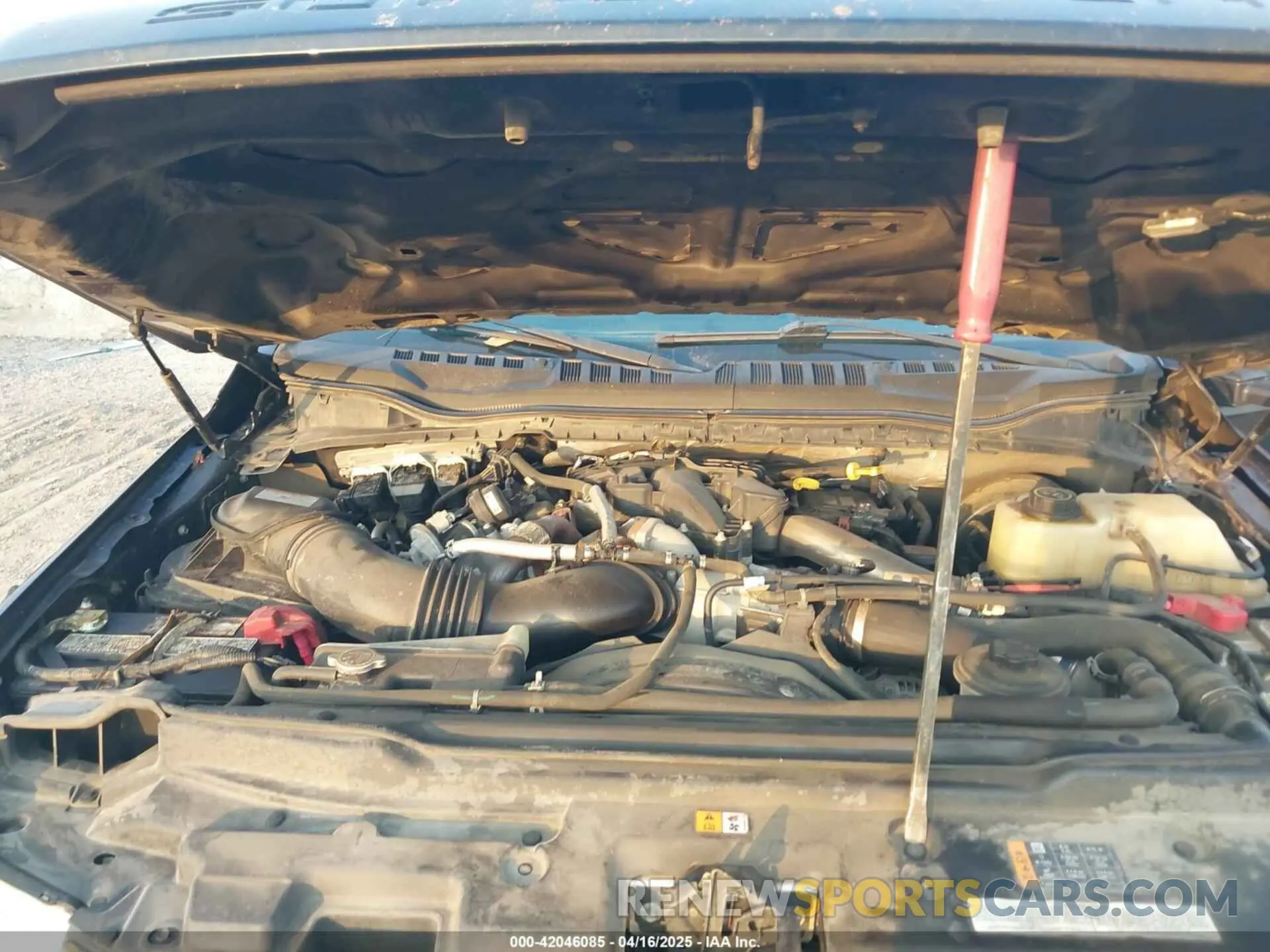 10 Photograph of a damaged car 1FT8X3BT8KED51042 FORD F-350 2019