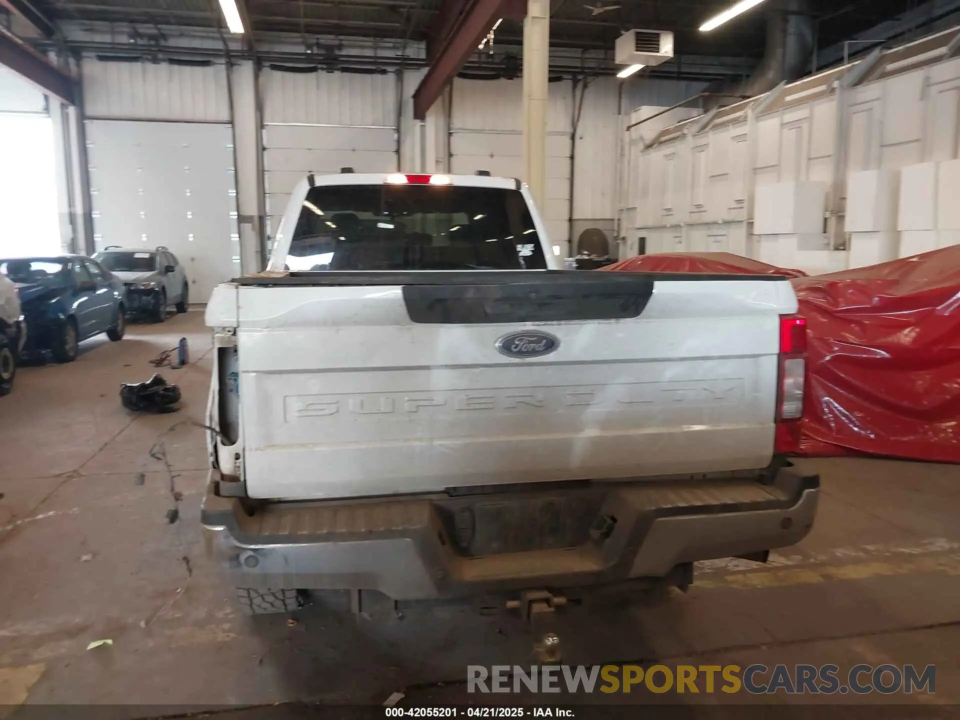 15 Photograph of a damaged car 1FT8W3B6XLEC94325 FORD F-350 2020