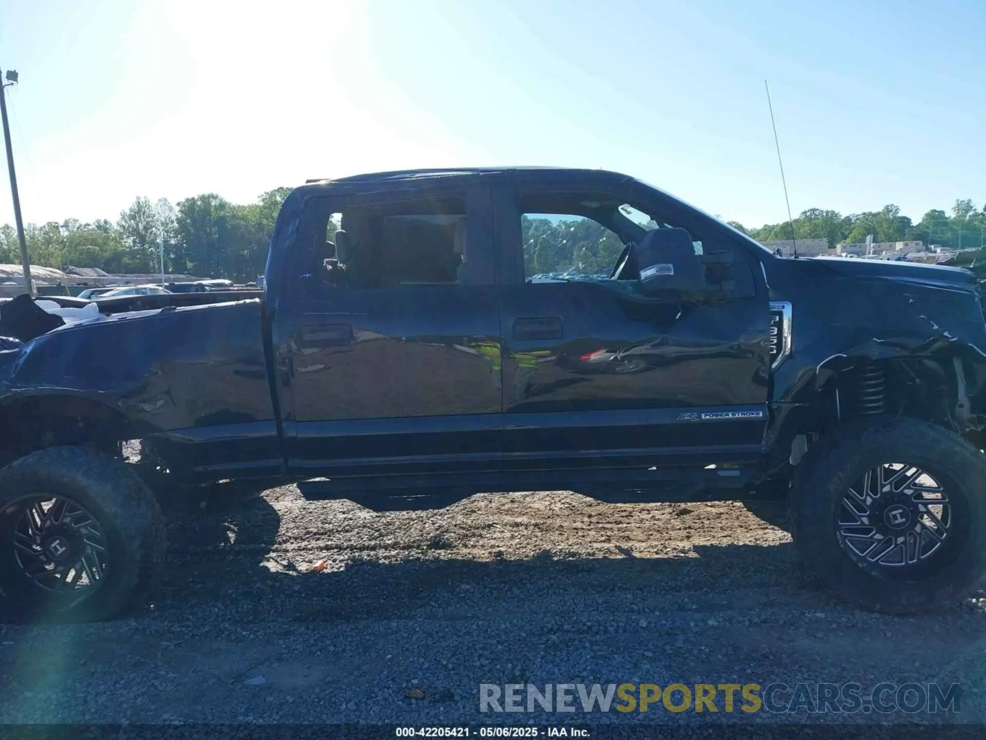 13 Photograph of a damaged car 1FT8W3BT1LEC61428 FORD F-350 2020