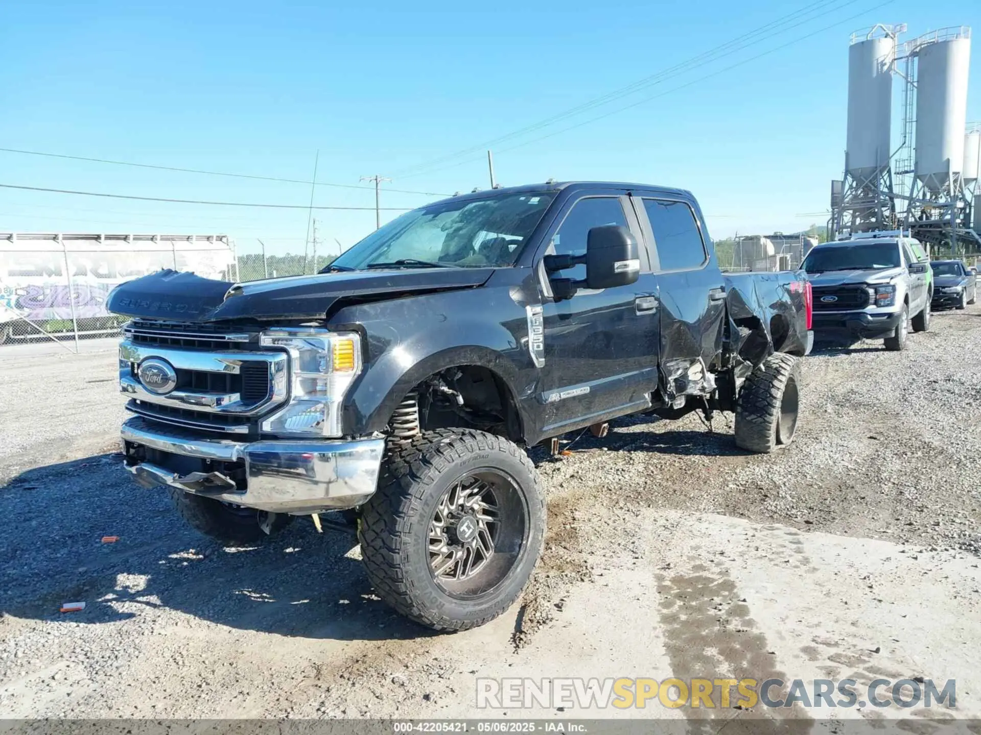 2 Photograph of a damaged car 1FT8W3BT1LEC61428 FORD F-350 2020