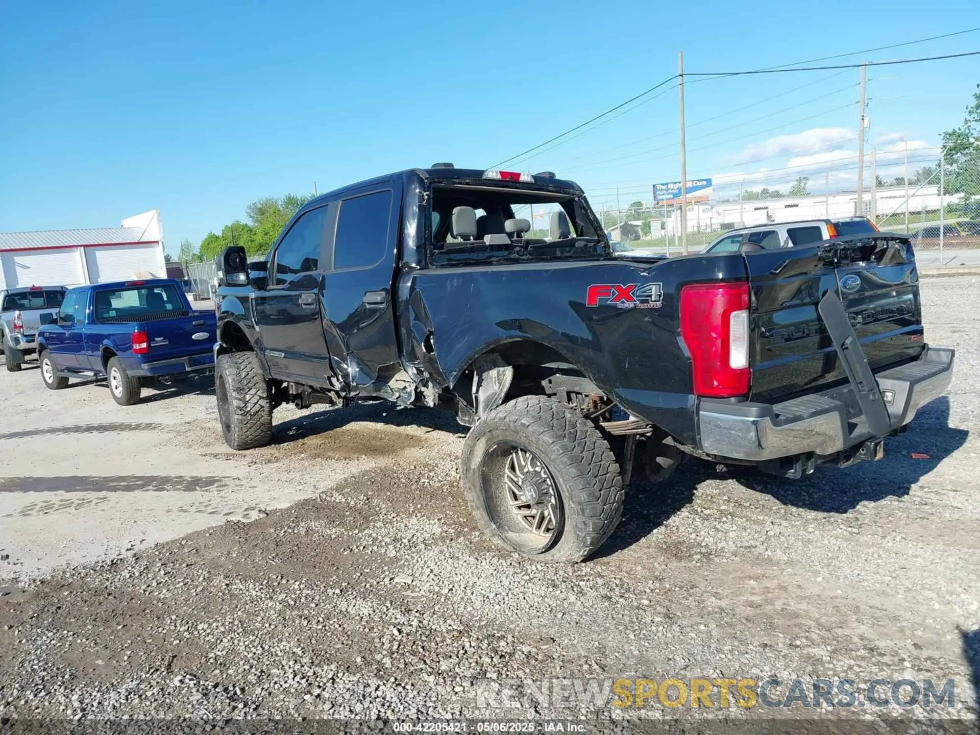 3 Photograph of a damaged car 1FT8W3BT1LEC61428 FORD F-350 2020