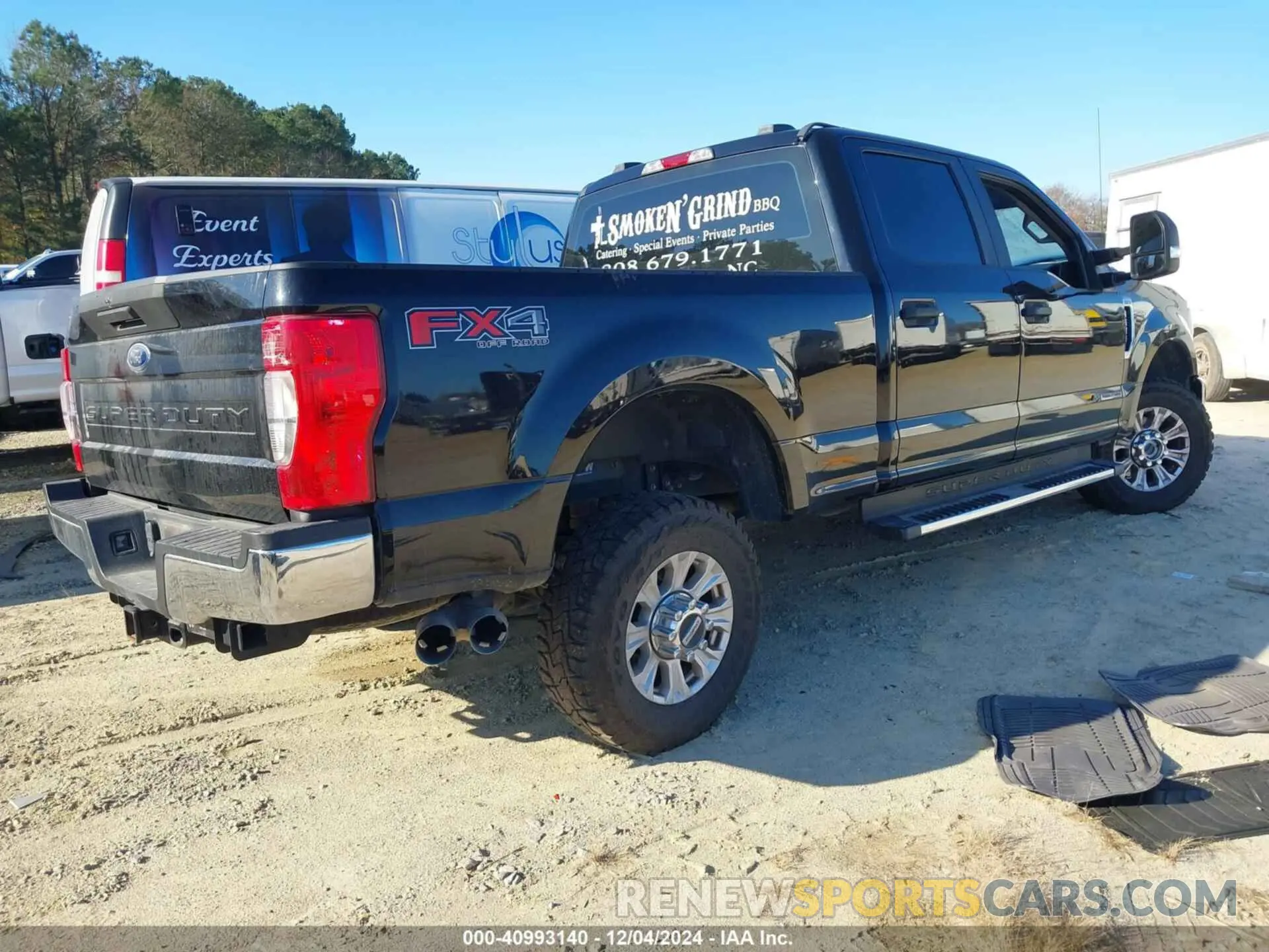 4 Photograph of a damaged car 1FT8W3BT1LEC89701 FORD F-350 2020