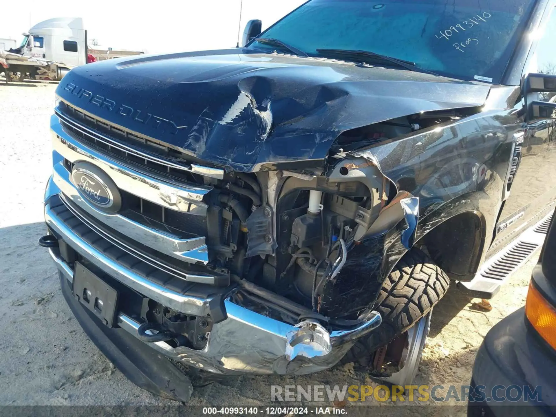 6 Photograph of a damaged car 1FT8W3BT1LEC89701 FORD F-350 2020