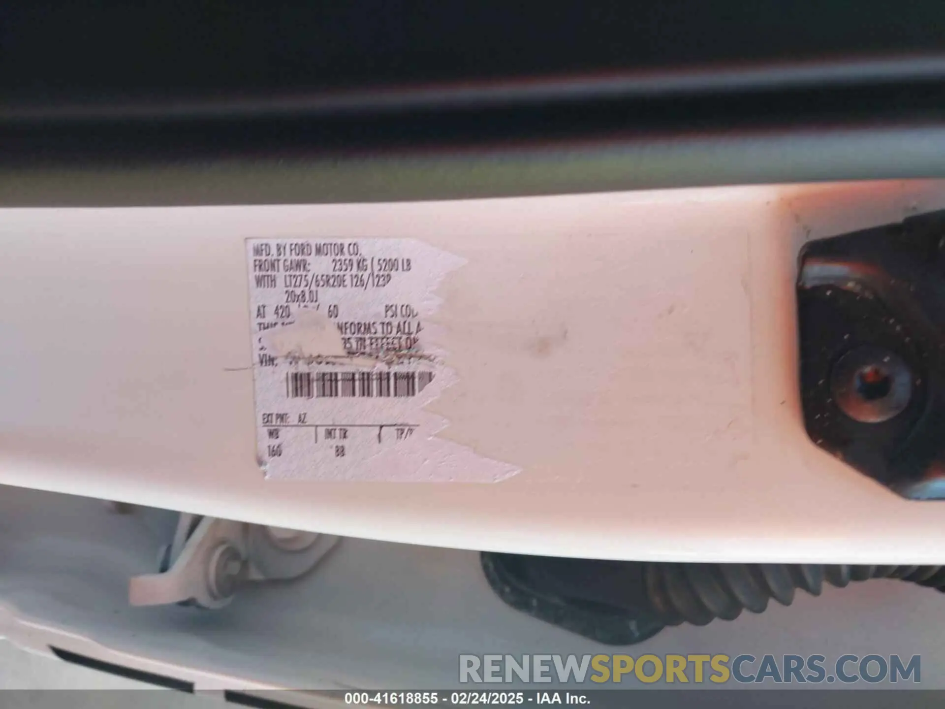 8 Photograph of a damaged car 1FT8W3BT1LEE14924 FORD F-350 2020