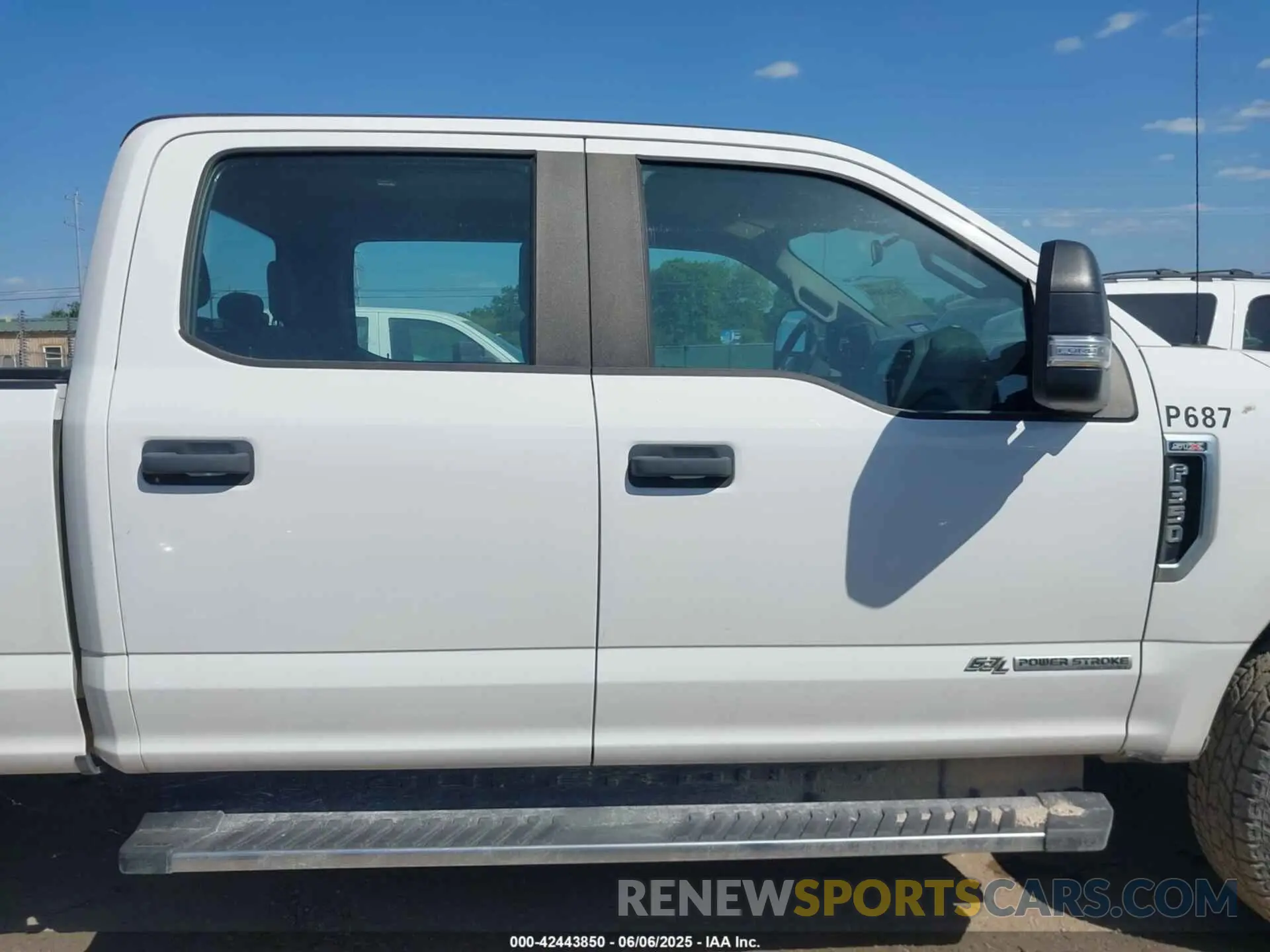 13 Photograph of a damaged car 1FT8W3BT4LED06622 FORD F-350 2020