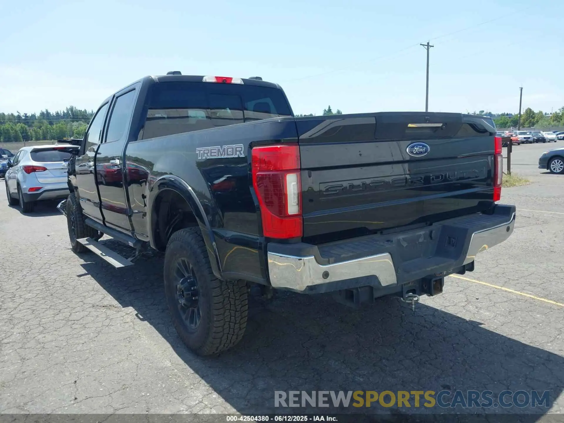 3 Photograph of a damaged car 1FT8W3BT6LEC21488 FORD F-350 2020