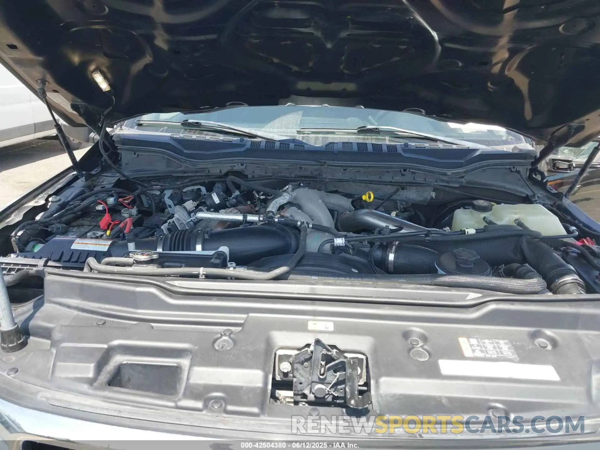 9 Photograph of a damaged car 1FT8W3BT6LEC21488 FORD F-350 2020