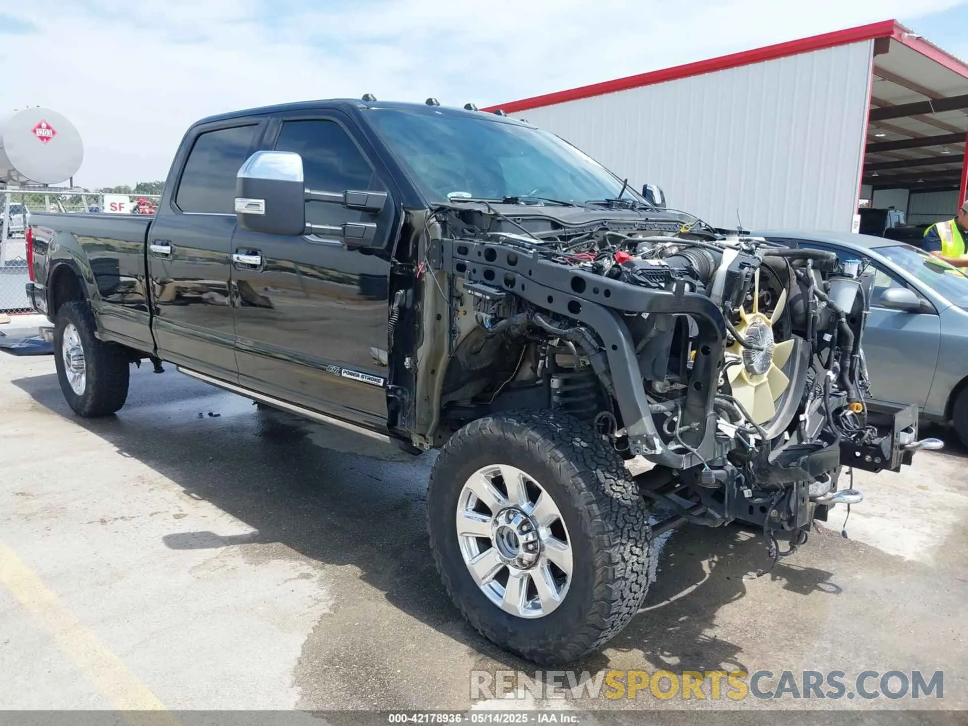 1 Photograph of a damaged car 1FT8W3BT6LEE19004 FORD F-350 2020