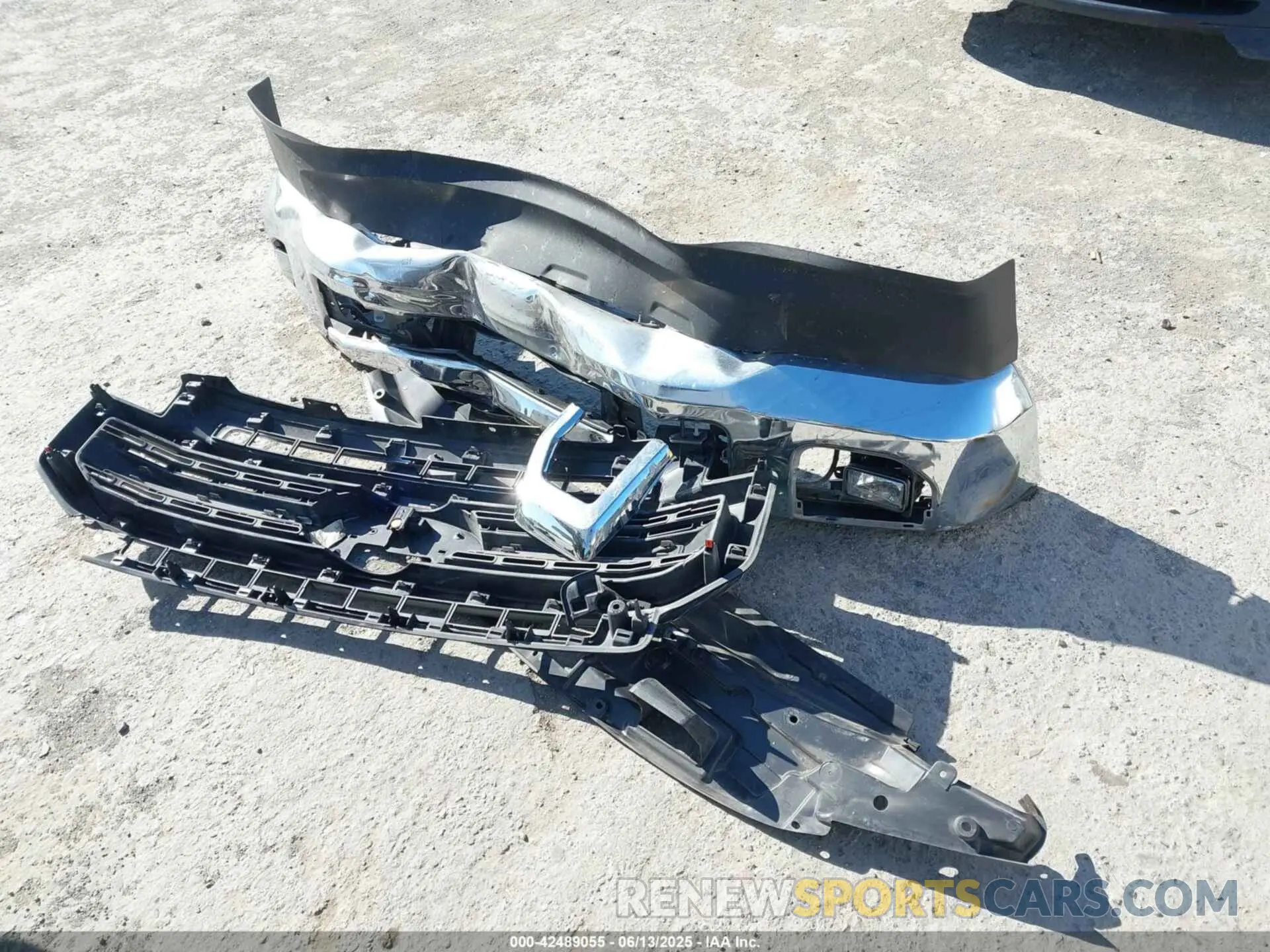 12 Photograph of a damaged car 1FT8W3BT7LEE63190 FORD F-350 2020