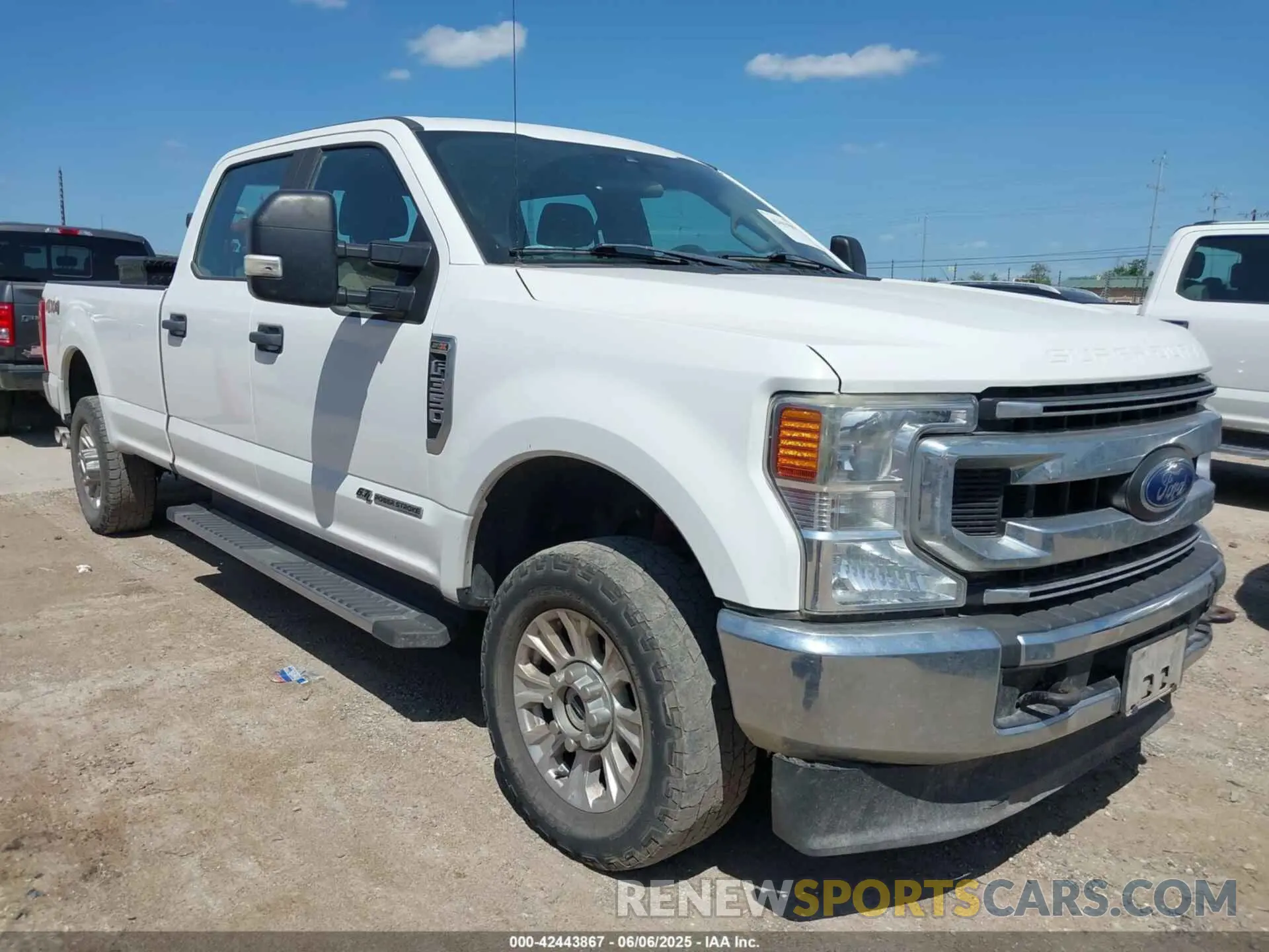 1 Photograph of a damaged car 1FT8W3BT8LEC47011 FORD F-350 2020