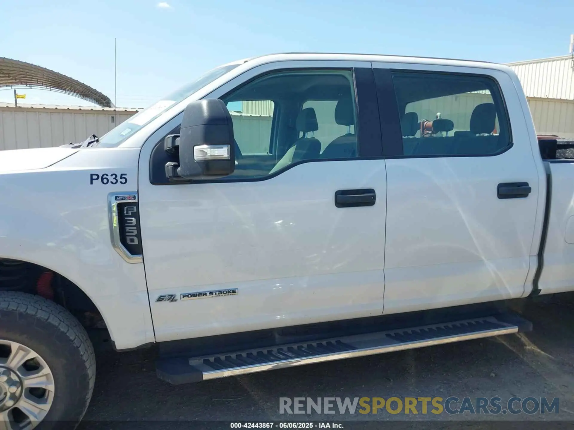 14 Photograph of a damaged car 1FT8W3BT8LEC47011 FORD F-350 2020