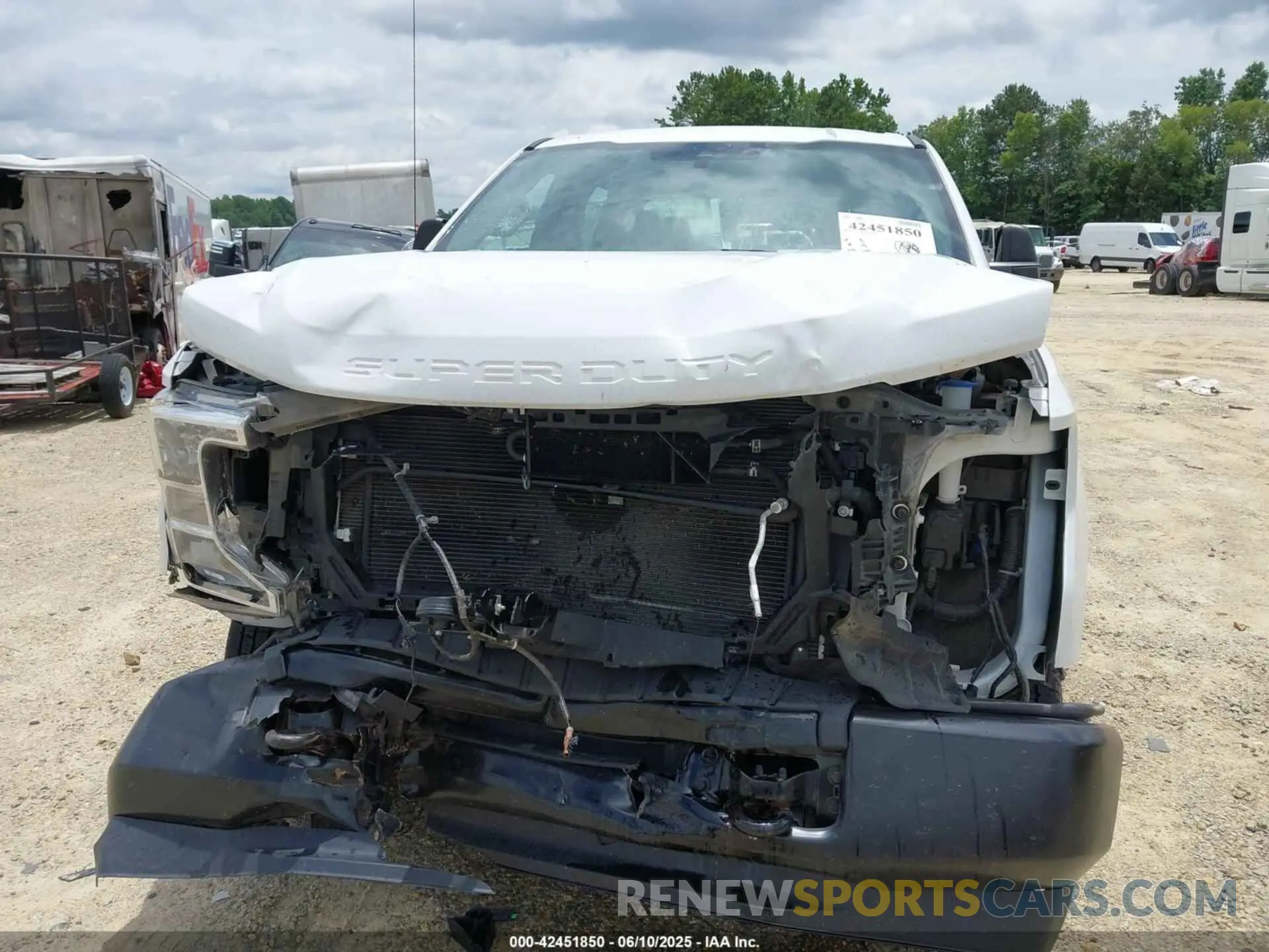 13 Photograph of a damaged car 1FT8W3BT8LED53314 FORD F-350 2020