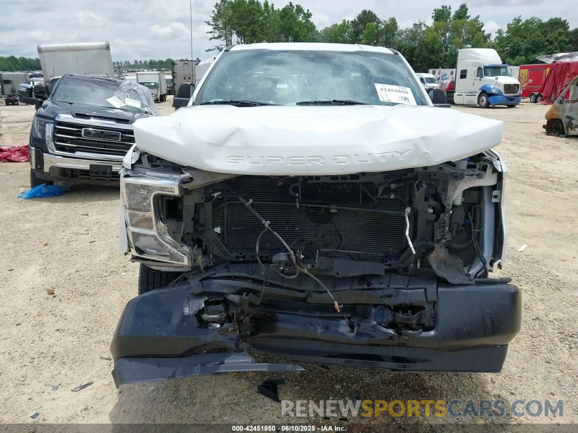 14 Photograph of a damaged car 1FT8W3BT8LED53314 FORD F-350 2020