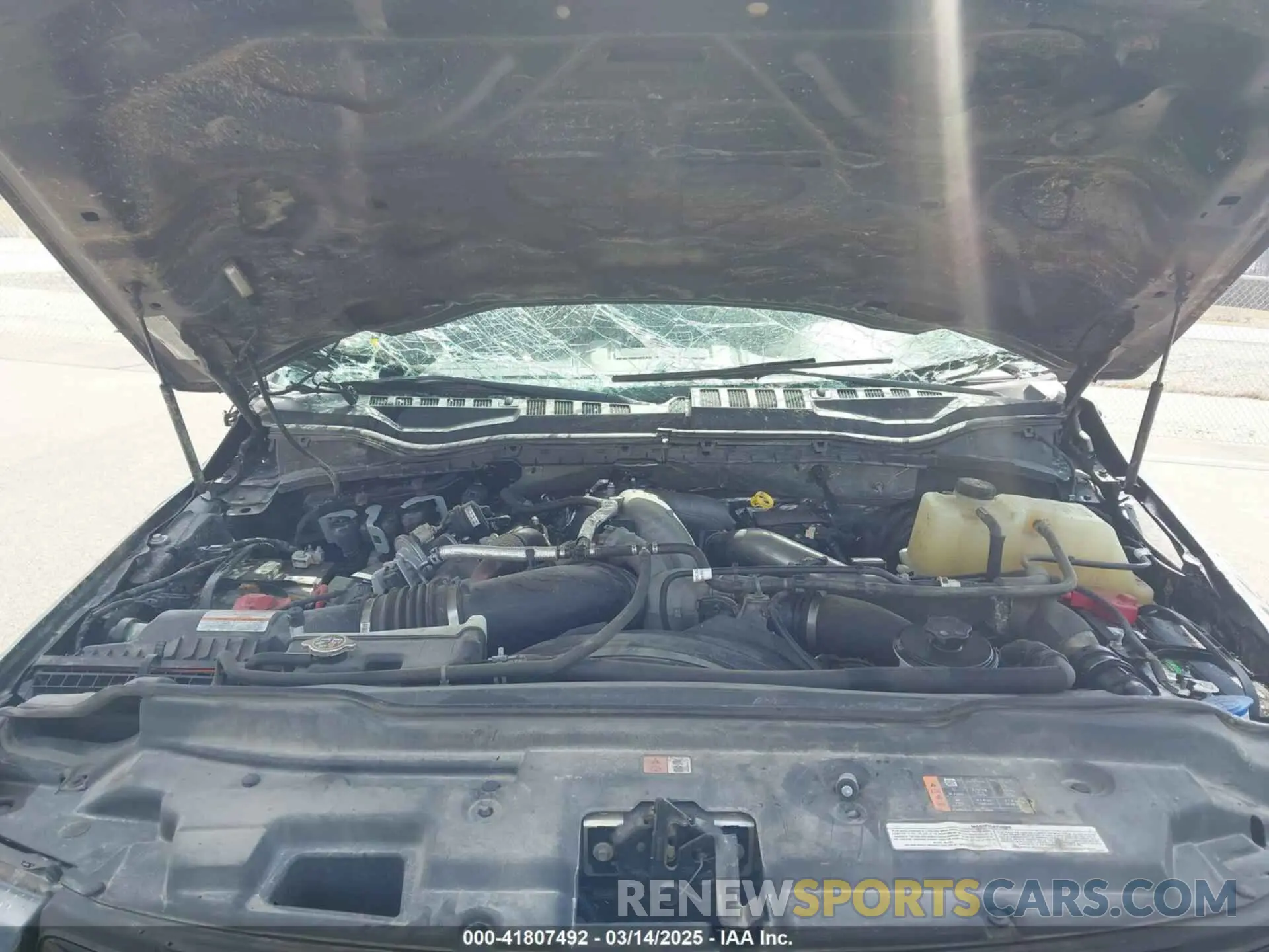 10 Photograph of a damaged car 1FT8W3BT9LED58165 FORD F-350 2020